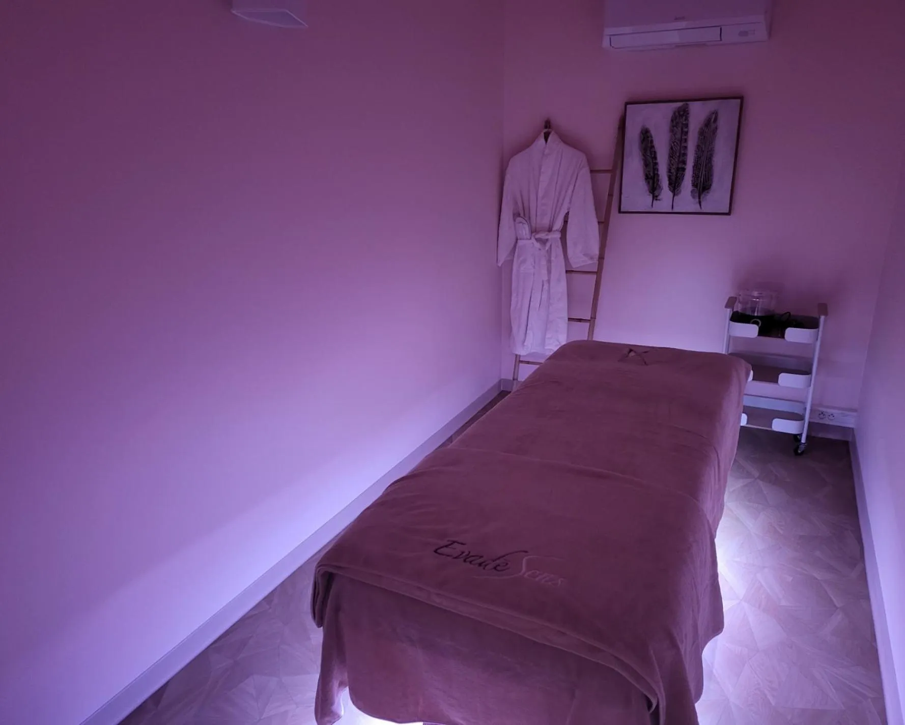 Spa and wellness centre/facilities, Bed in Hôtel Causse Comtal Rodez, The Originals Relais