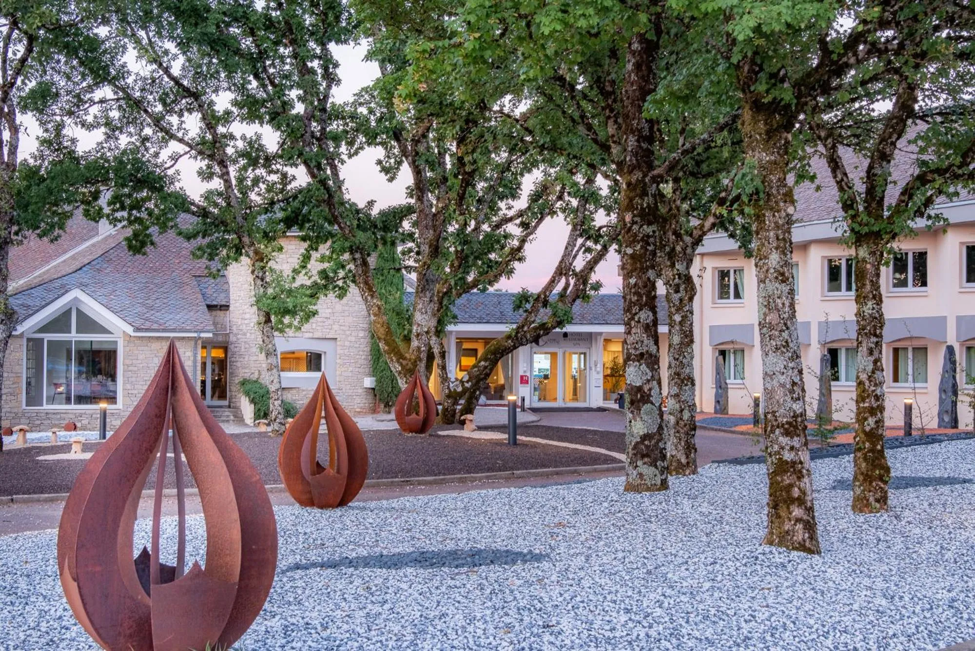 Property building in Hôtel Causse Comtal Rodez, The Originals Relais