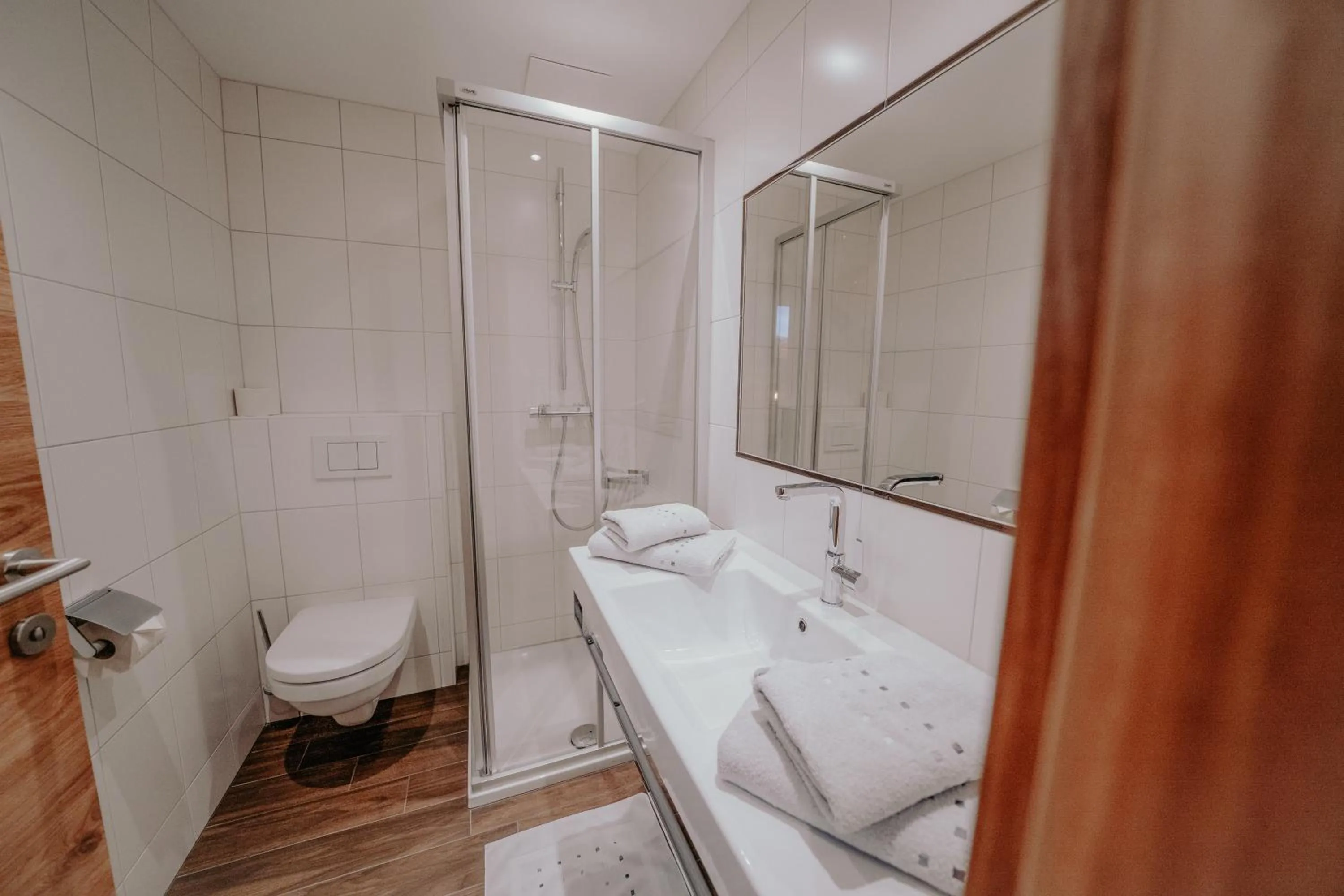 Shower in Frühstückspension Friedheim