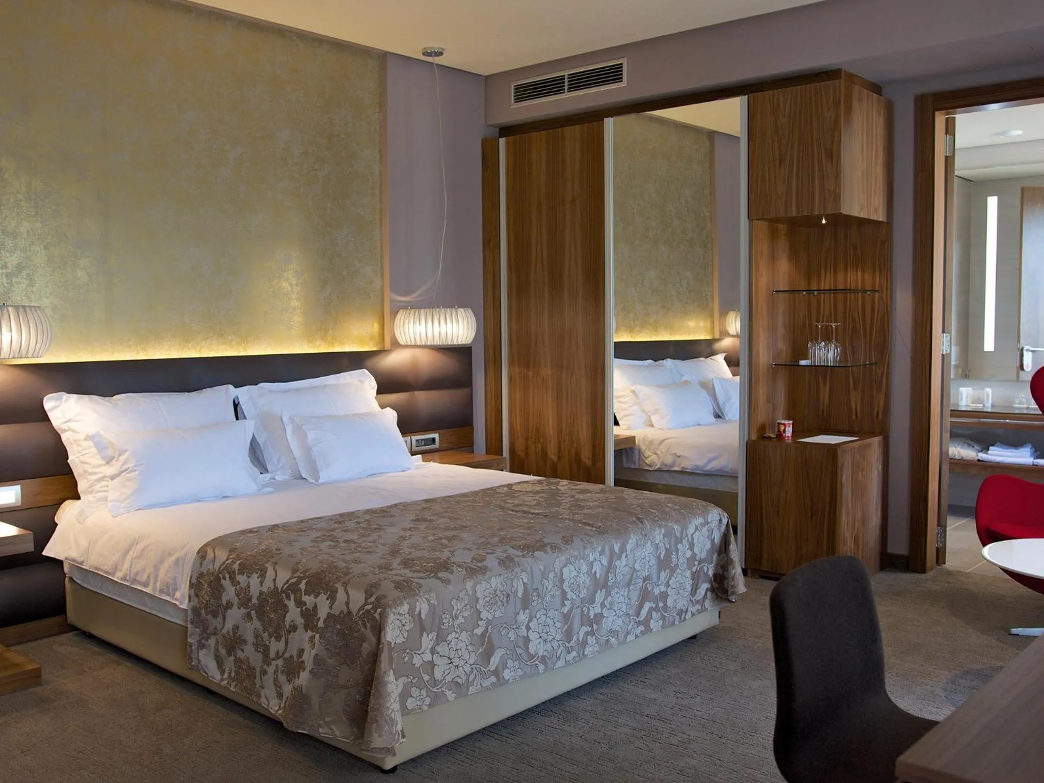 Photo of the whole room, Bed in Atlantida Boutique Hotel