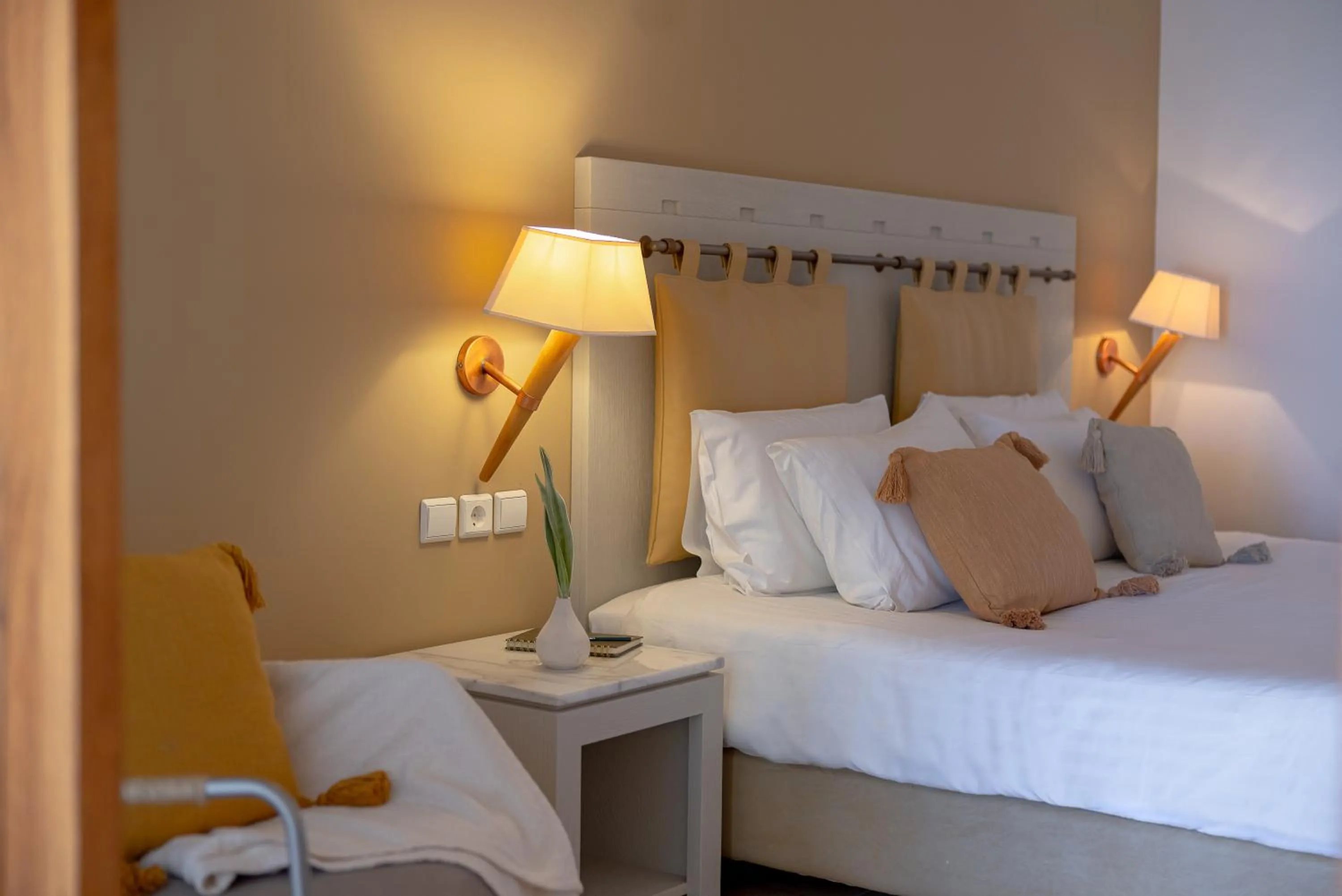 Bed in Giannoulis - Santa Marina Plaza (Adults Only)