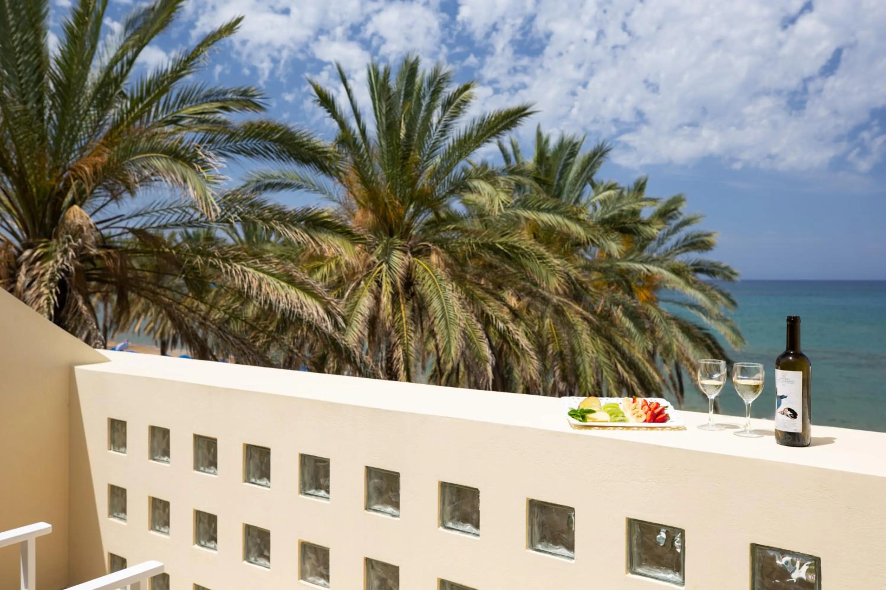 Day in Giannoulis - Santa Marina Plaza (Adults Only)