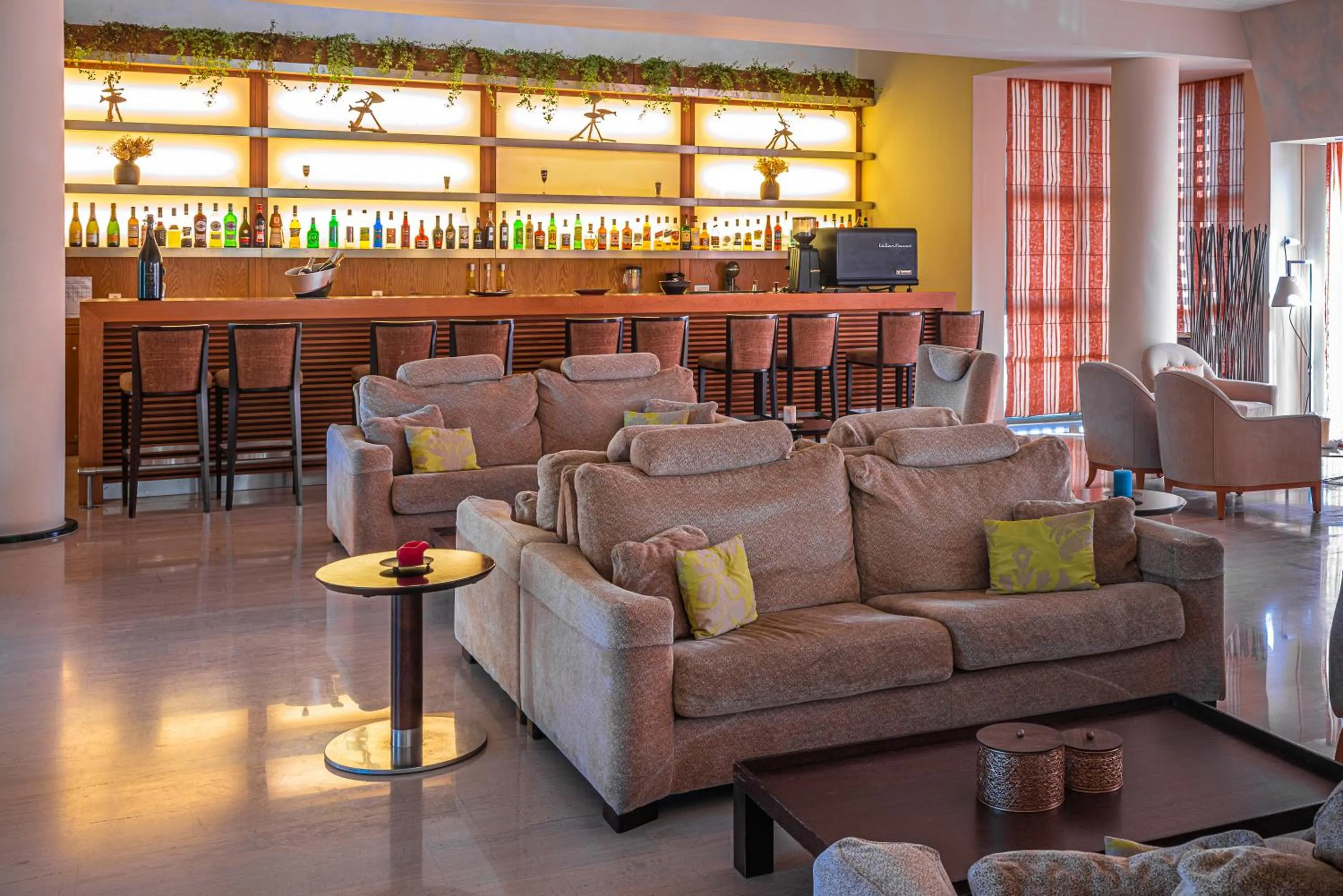 Night in Giannoulis - Santa Marina Plaza (Adults Only)