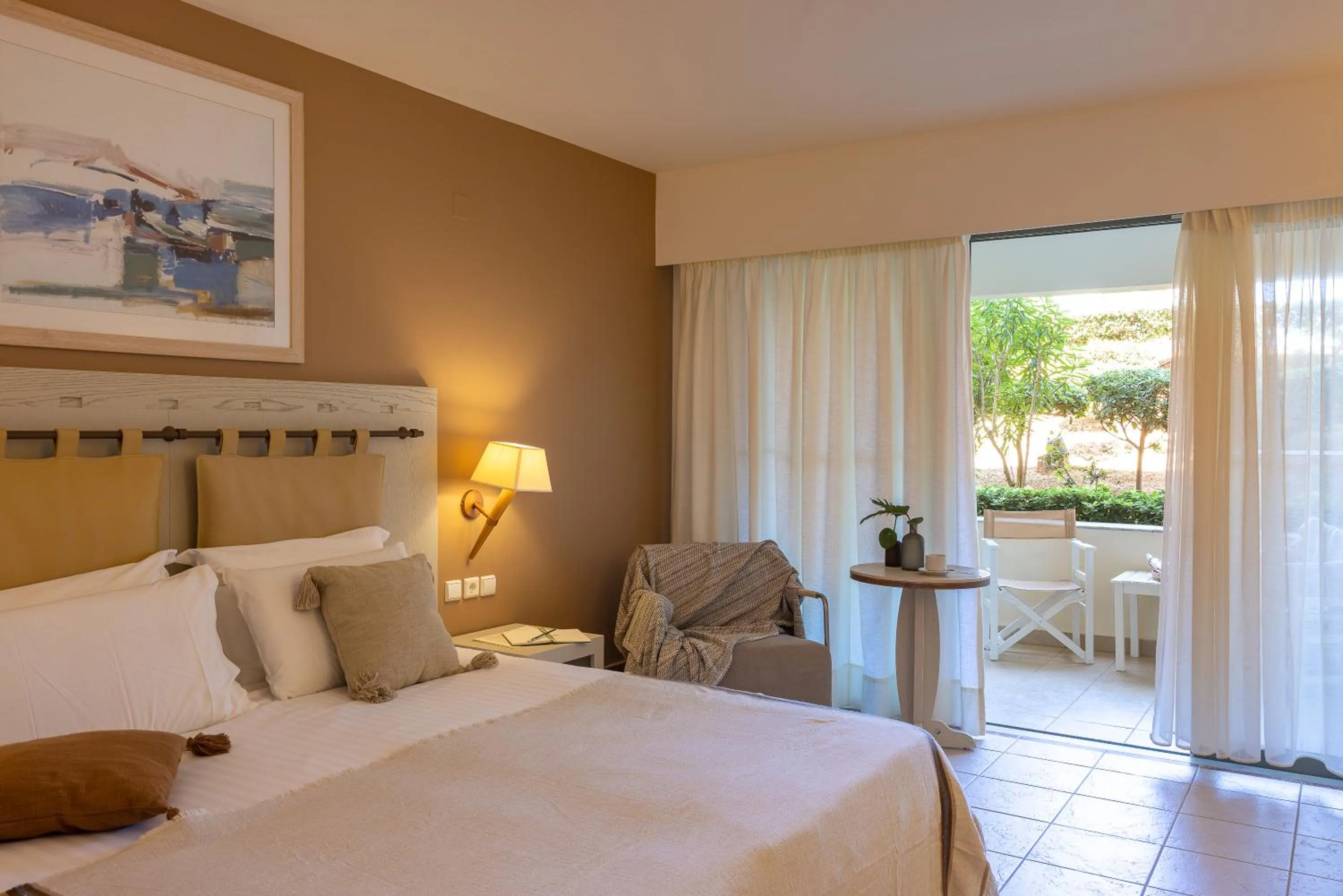 Bed in Giannoulis - Santa Marina Plaza (Adults Only)