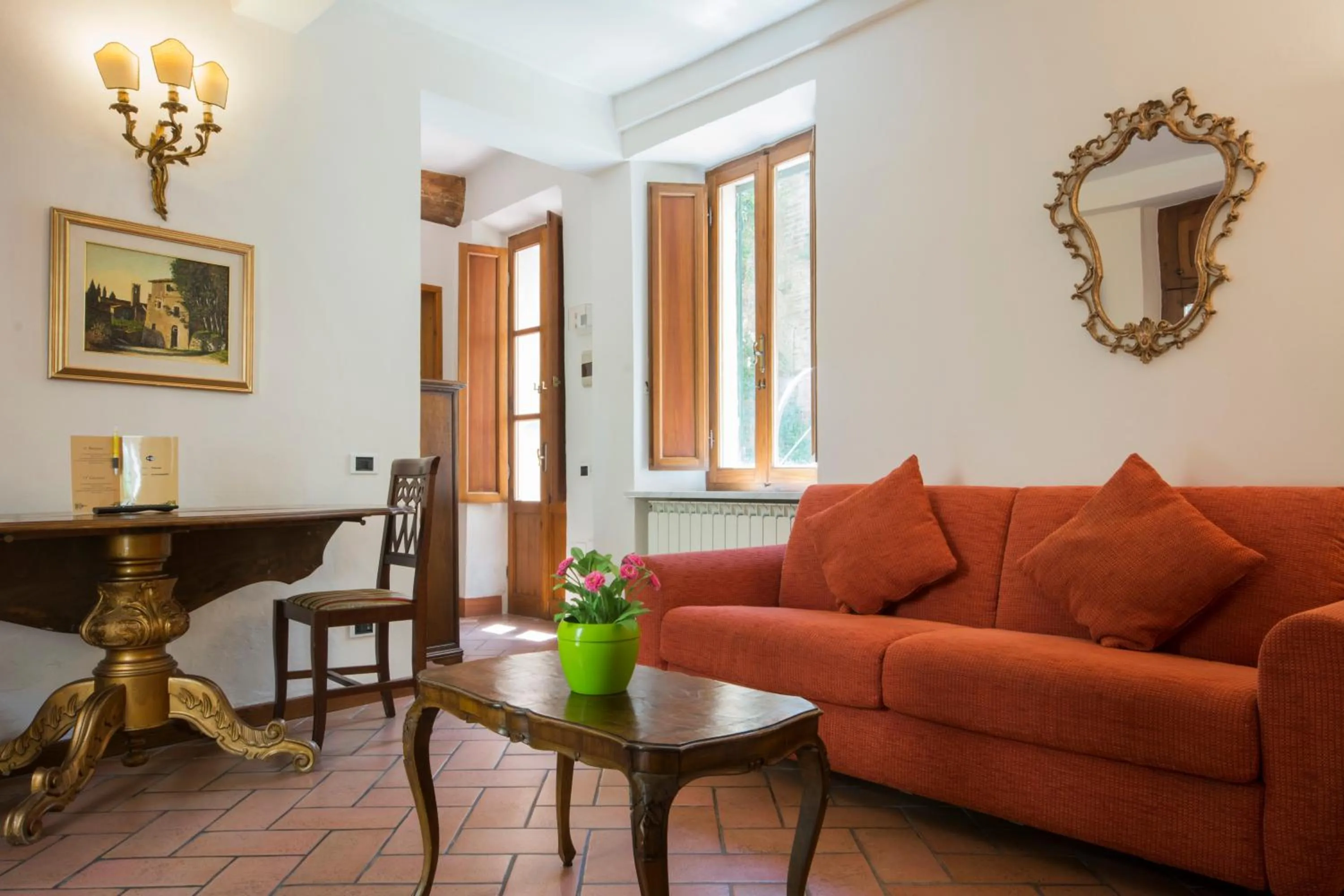 Living room in Piazza Paradiso Accommodation