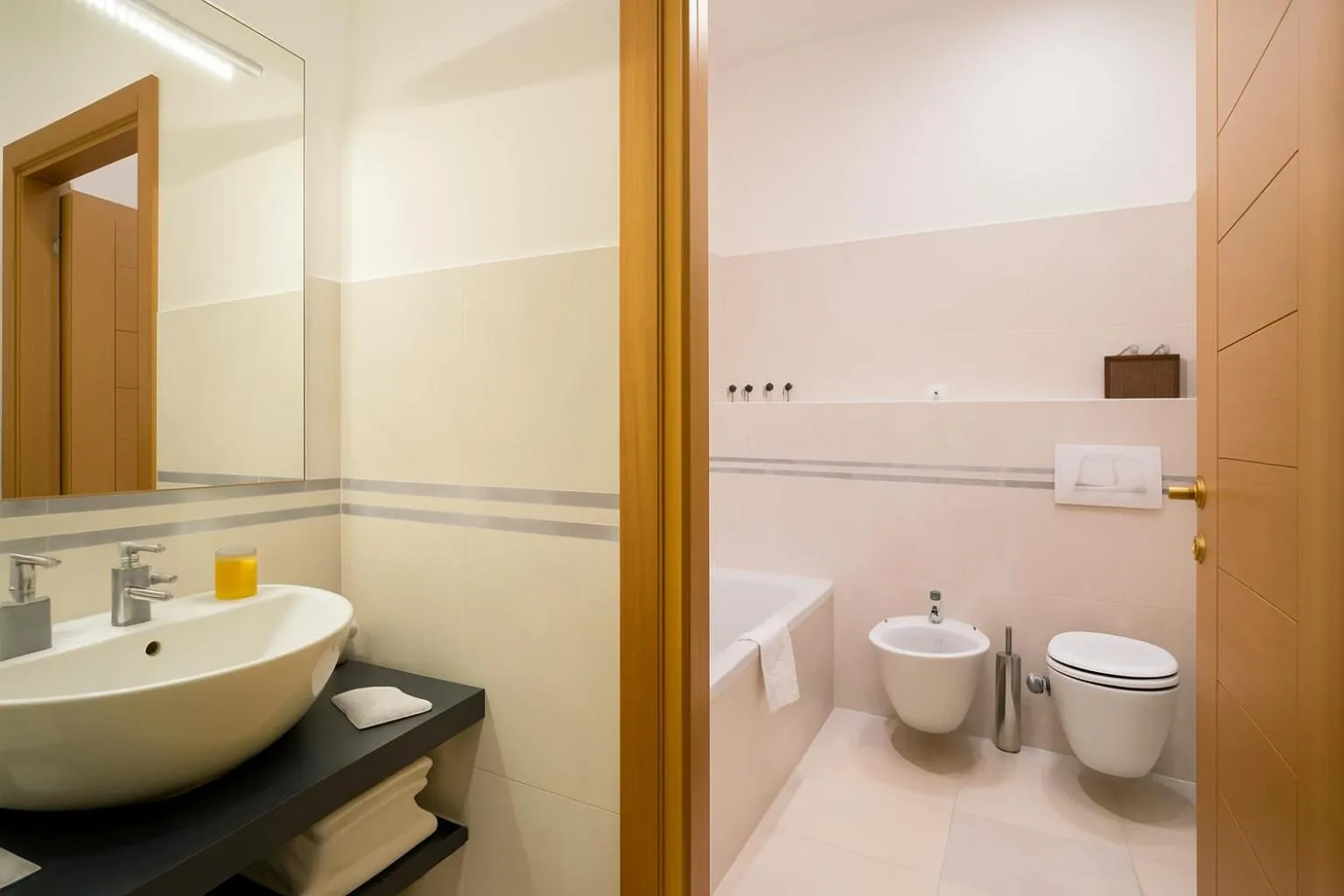 Piazza Paradiso Accommodation