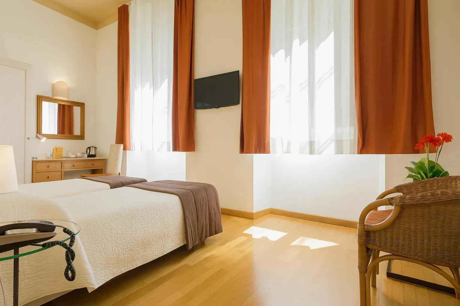 Bed in Piazza Paradiso Accommodation