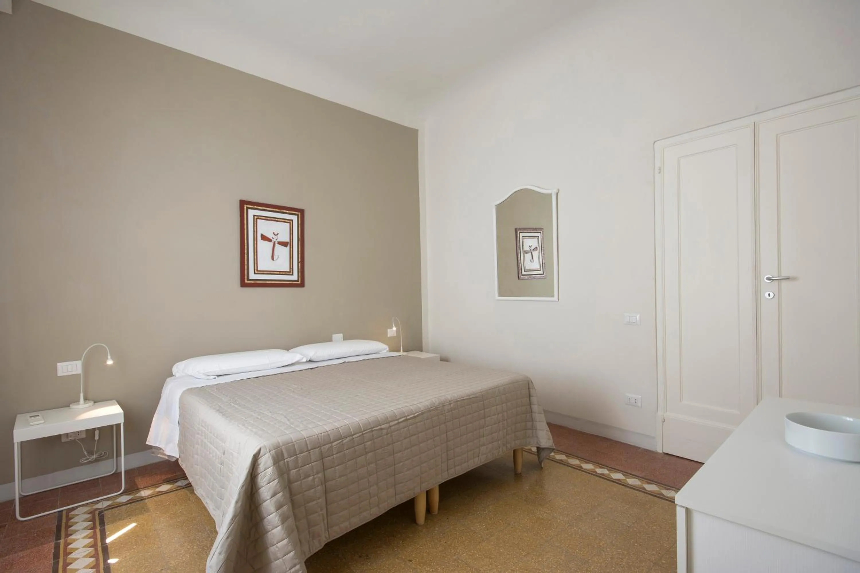 Bedroom, Bed in Piazza Paradiso Accommodation