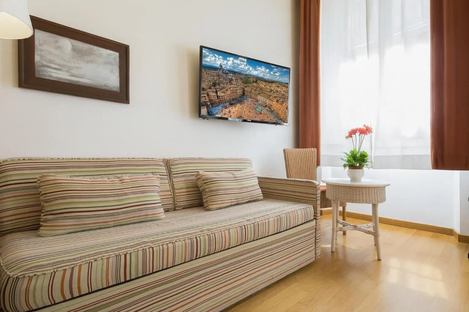 Piazza Paradiso Accommodation