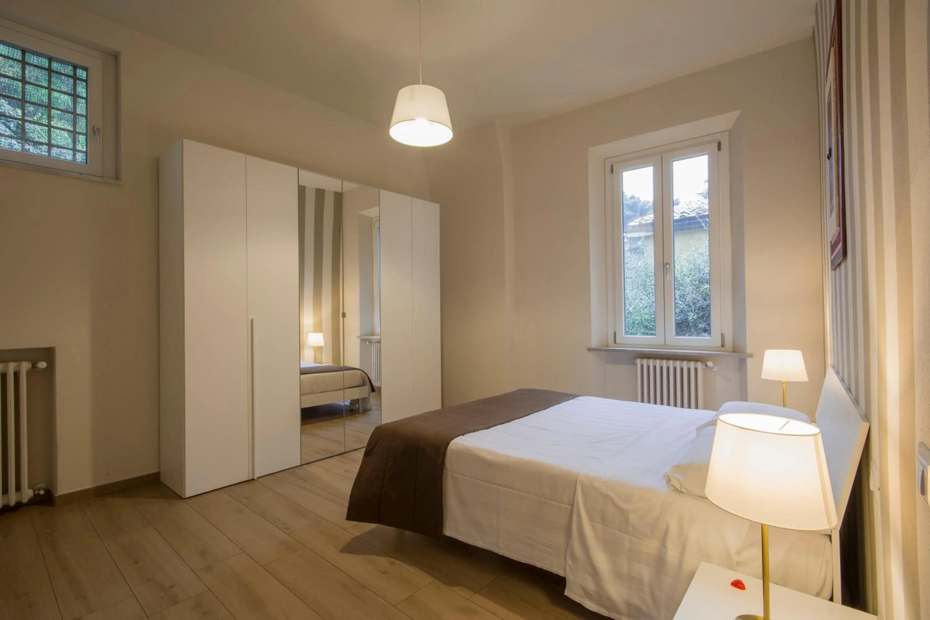 Photo of the whole room, Bed in Piazza Paradiso Accommodation