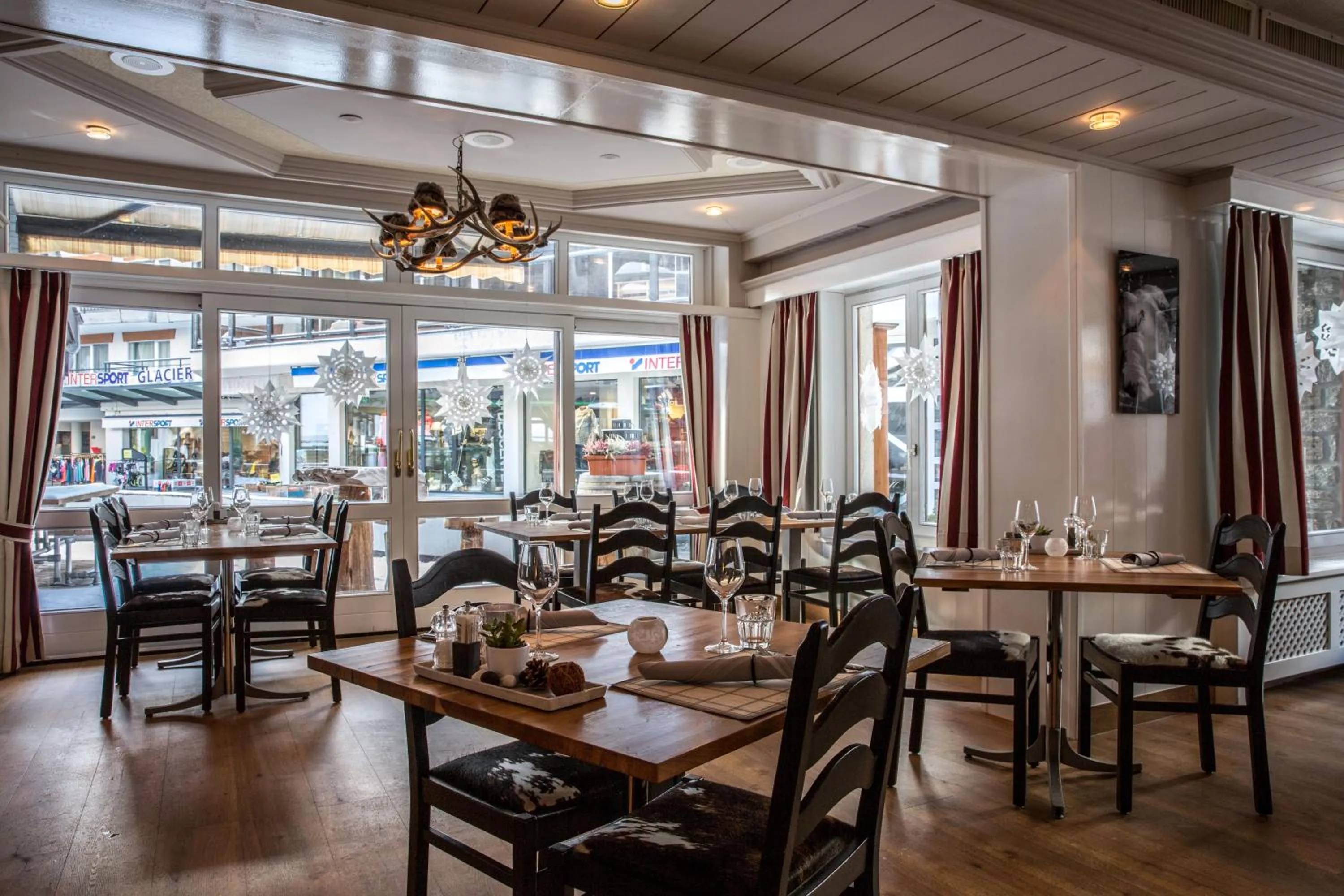 Restaurant/places to eat in Hotel Burgener