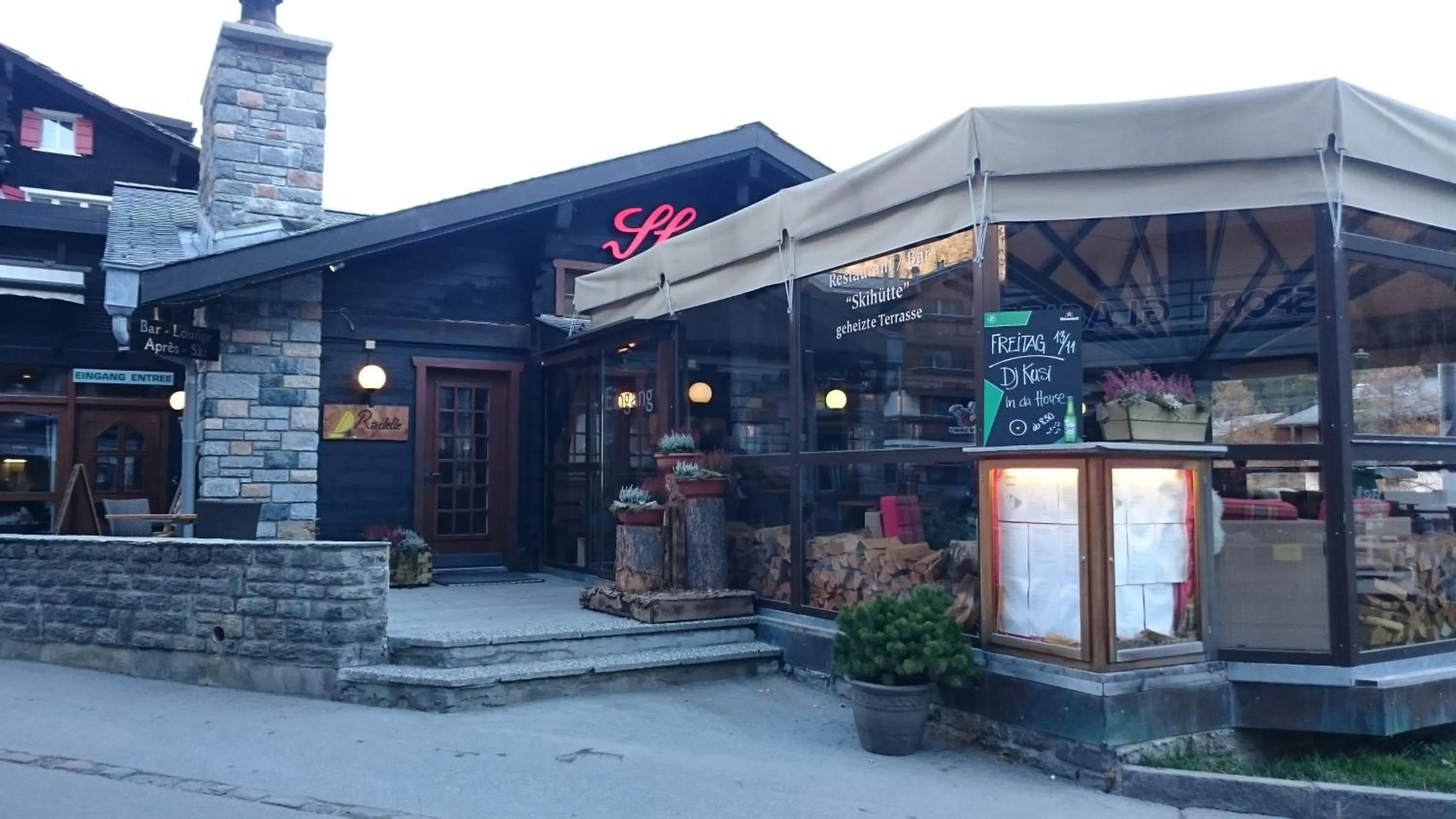 Restaurant/places to eat in Hotel Burgener