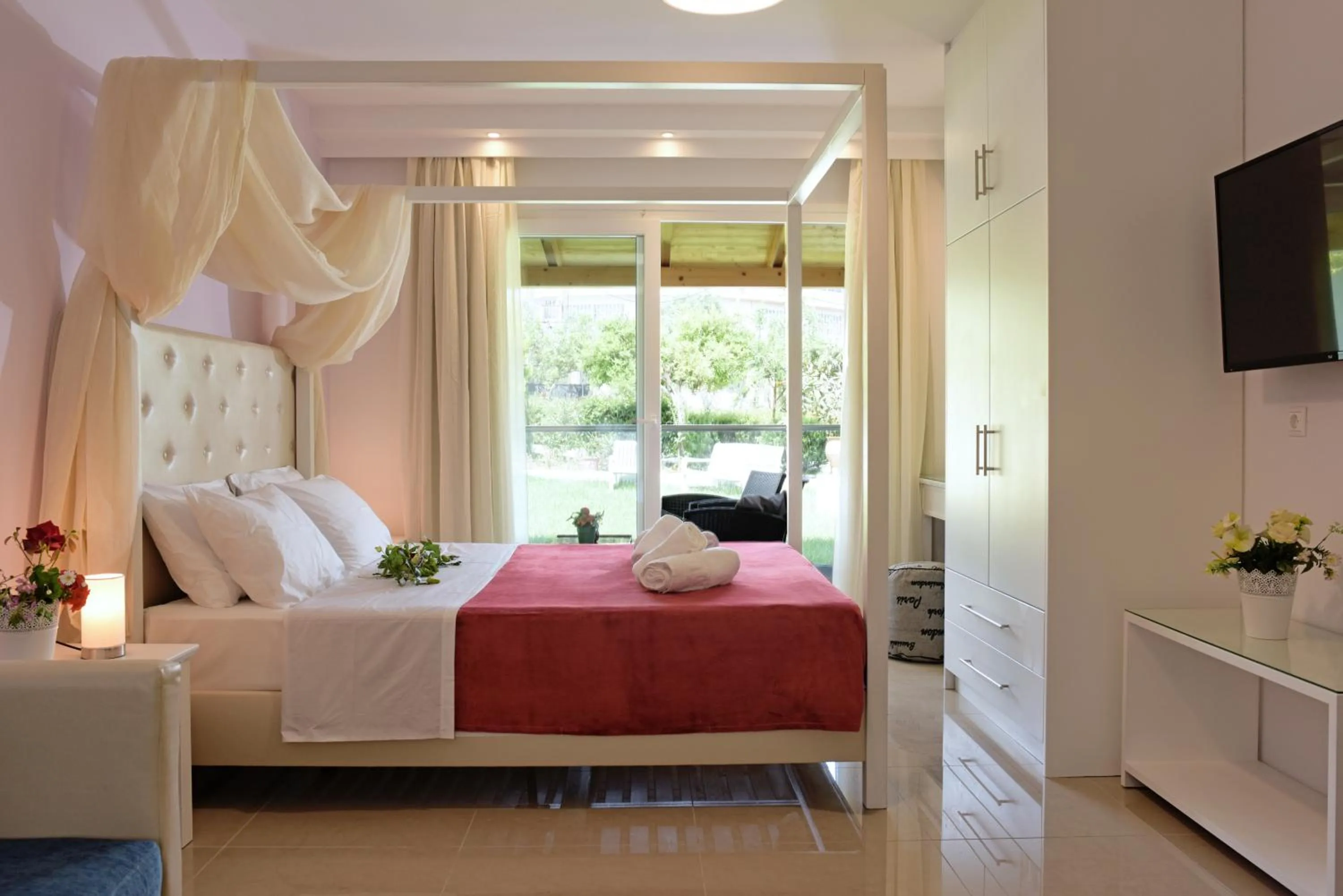 Bed in Palapart Gikas Gouvia