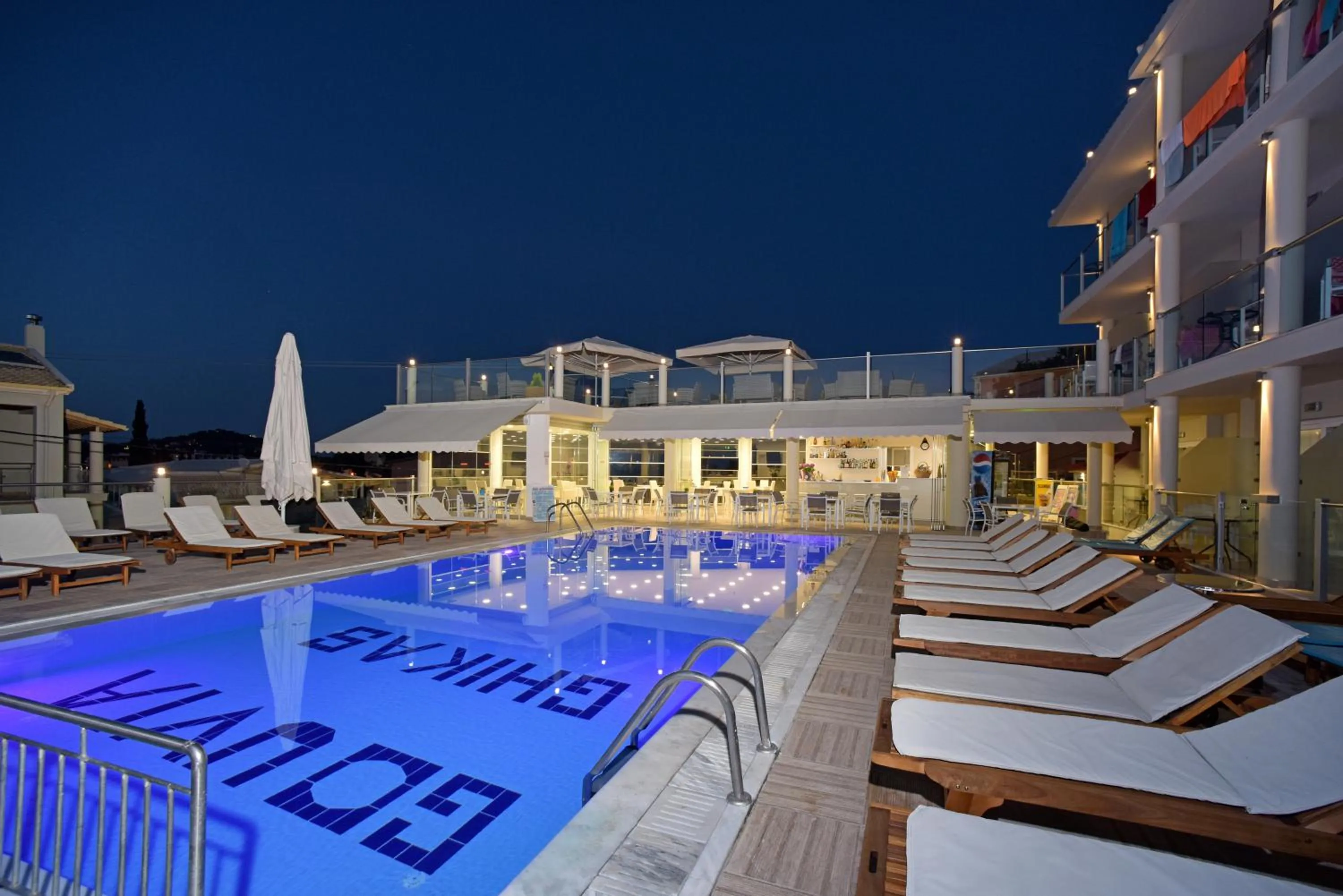 Swimming pool in Palapart Gikas Gouvia