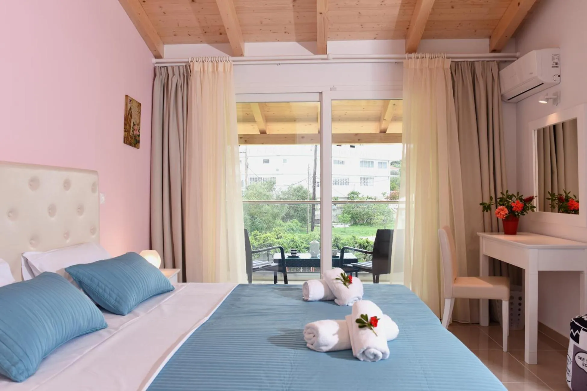 Bedroom, Bed in Palapart Gikas Gouvia