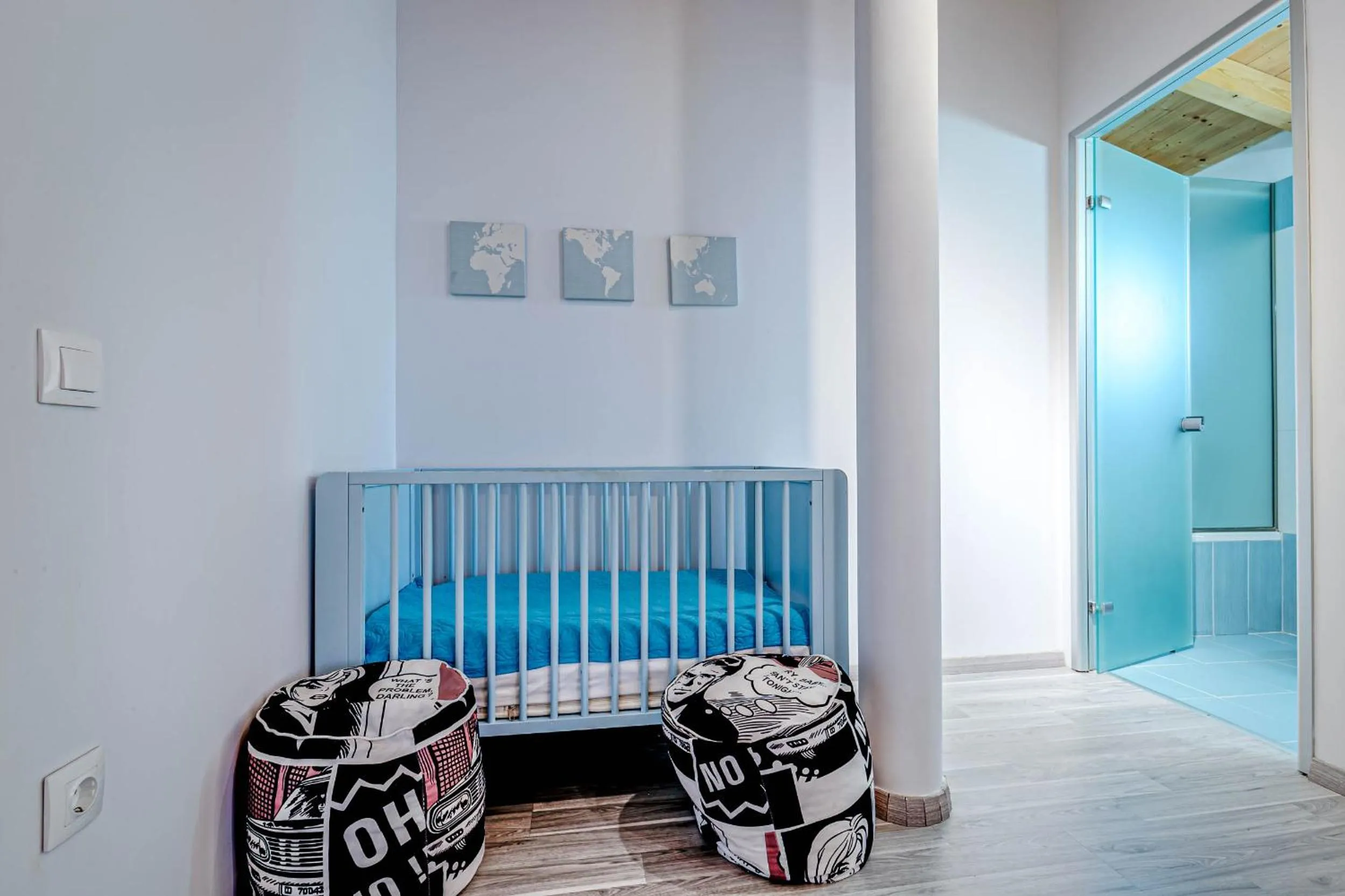 cot in Palapart Gikas Gouvia