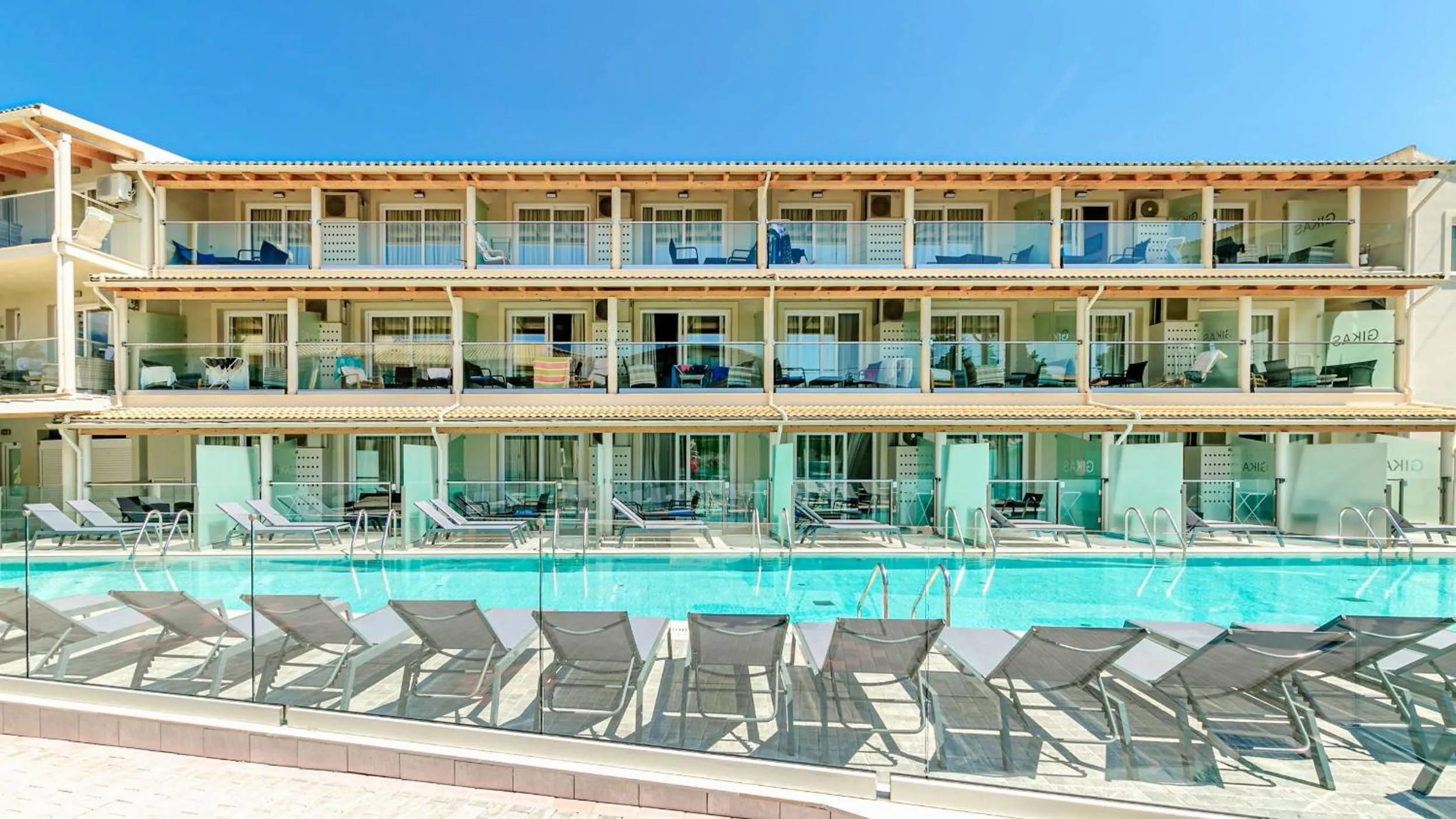 Palapart Gikas Gouvia