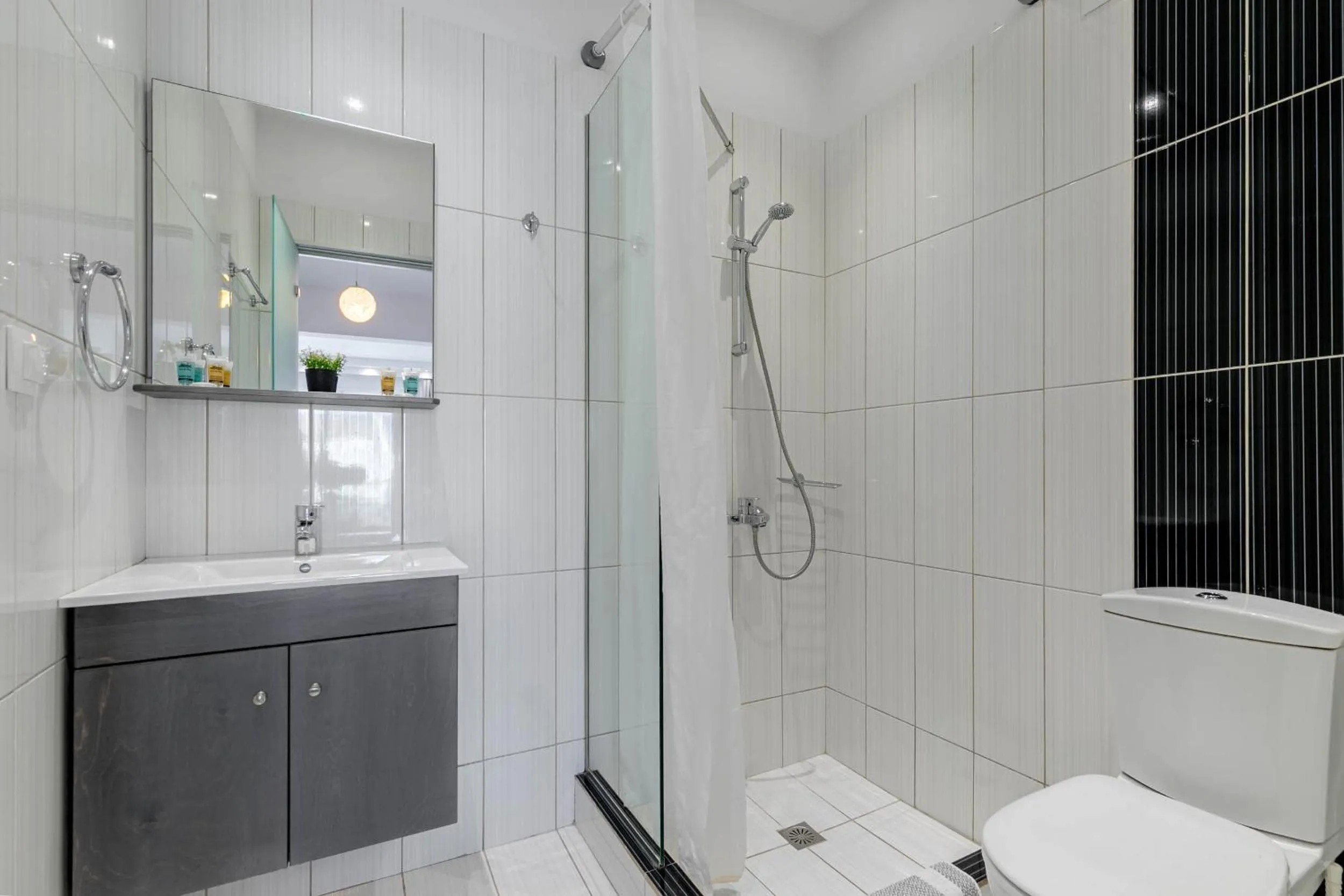 Palapart Gikas Gouvia