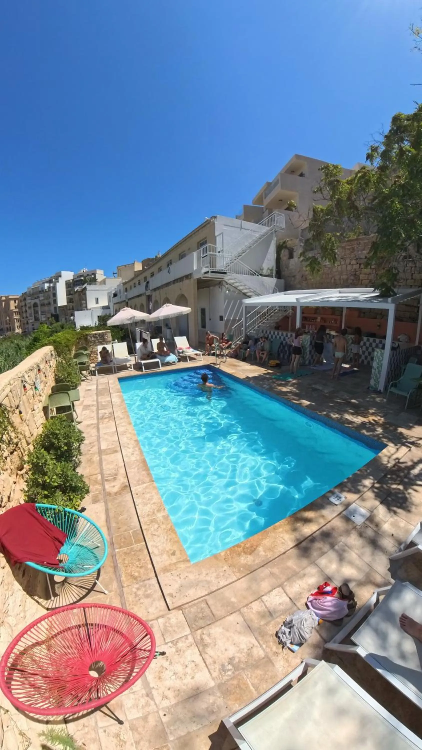 Follow the Sun Boutique Hostel - Pool, Breakfast & Sea Views