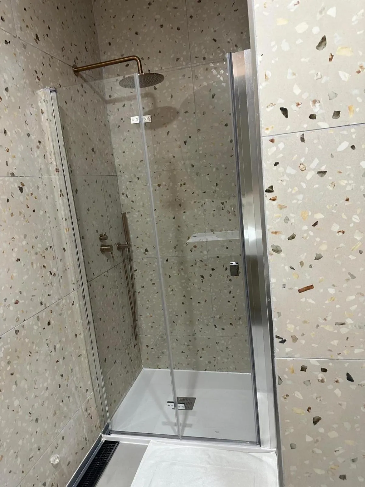 Shower in Follow the Sun Boutique Hostel - Pool, Breakfast & Sea Views