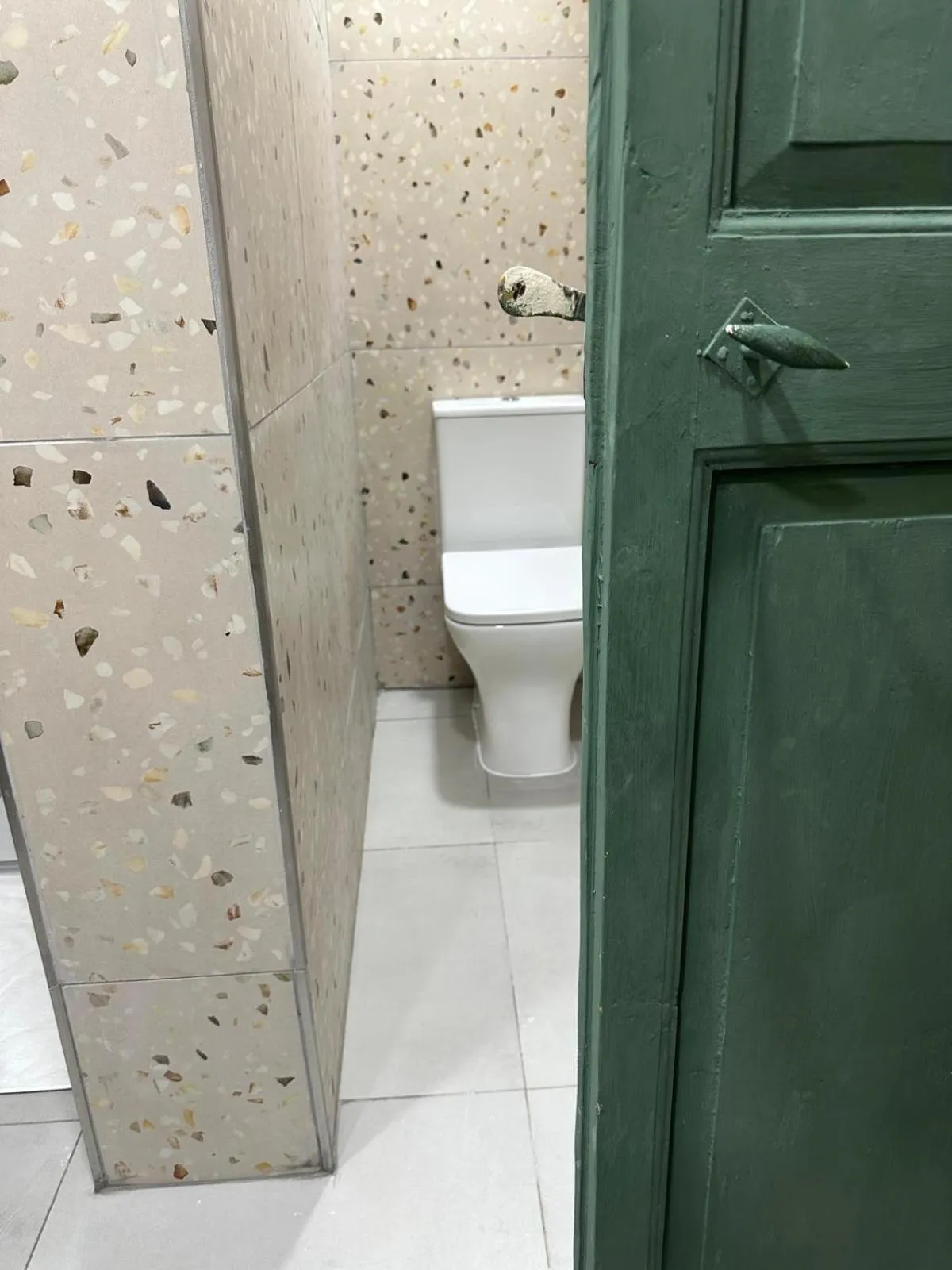 Shower in Follow the Sun Boutique Hostel - Pool, Breakfast & Sea Views