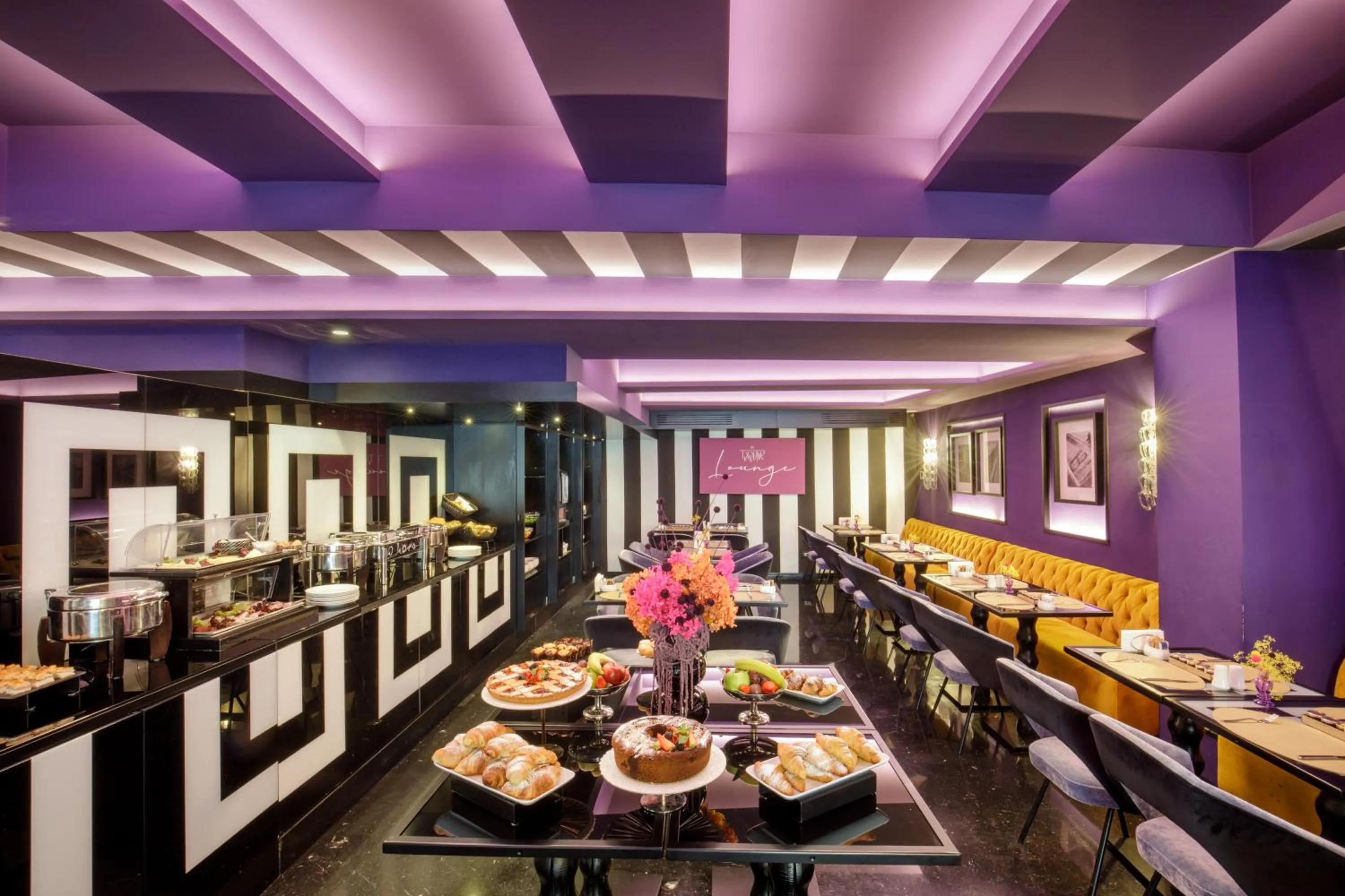 Continental breakfast in The Tribune, part of JdV by Hyatt