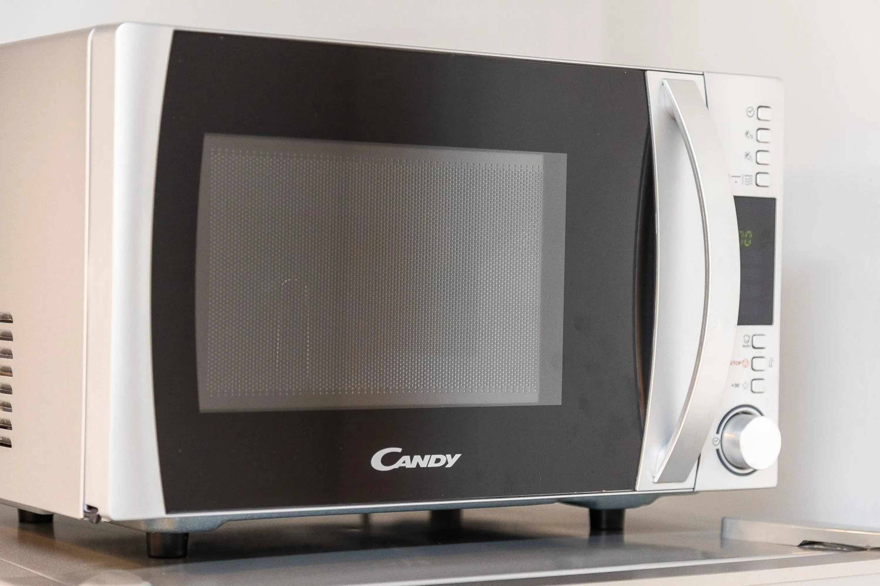 microwave in Piazza Navona Lovely Apartment