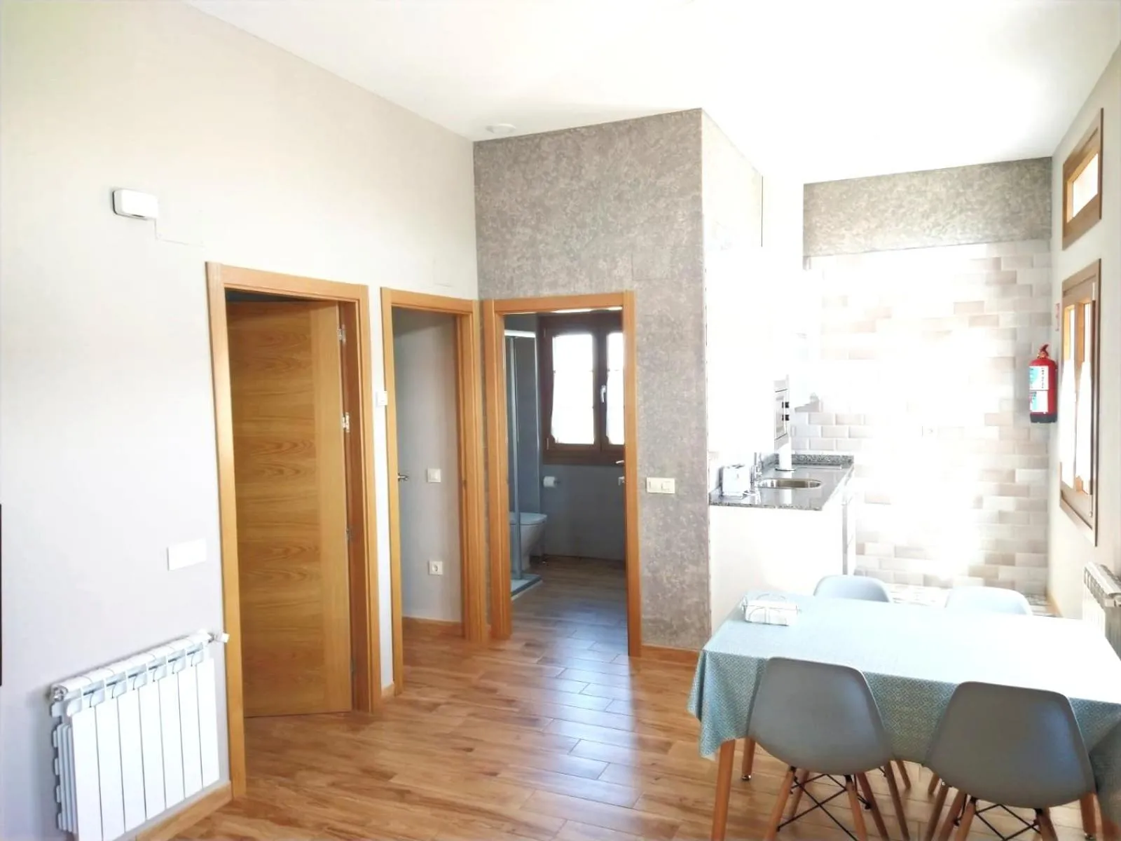 Dining area in Apartamentos Navalin