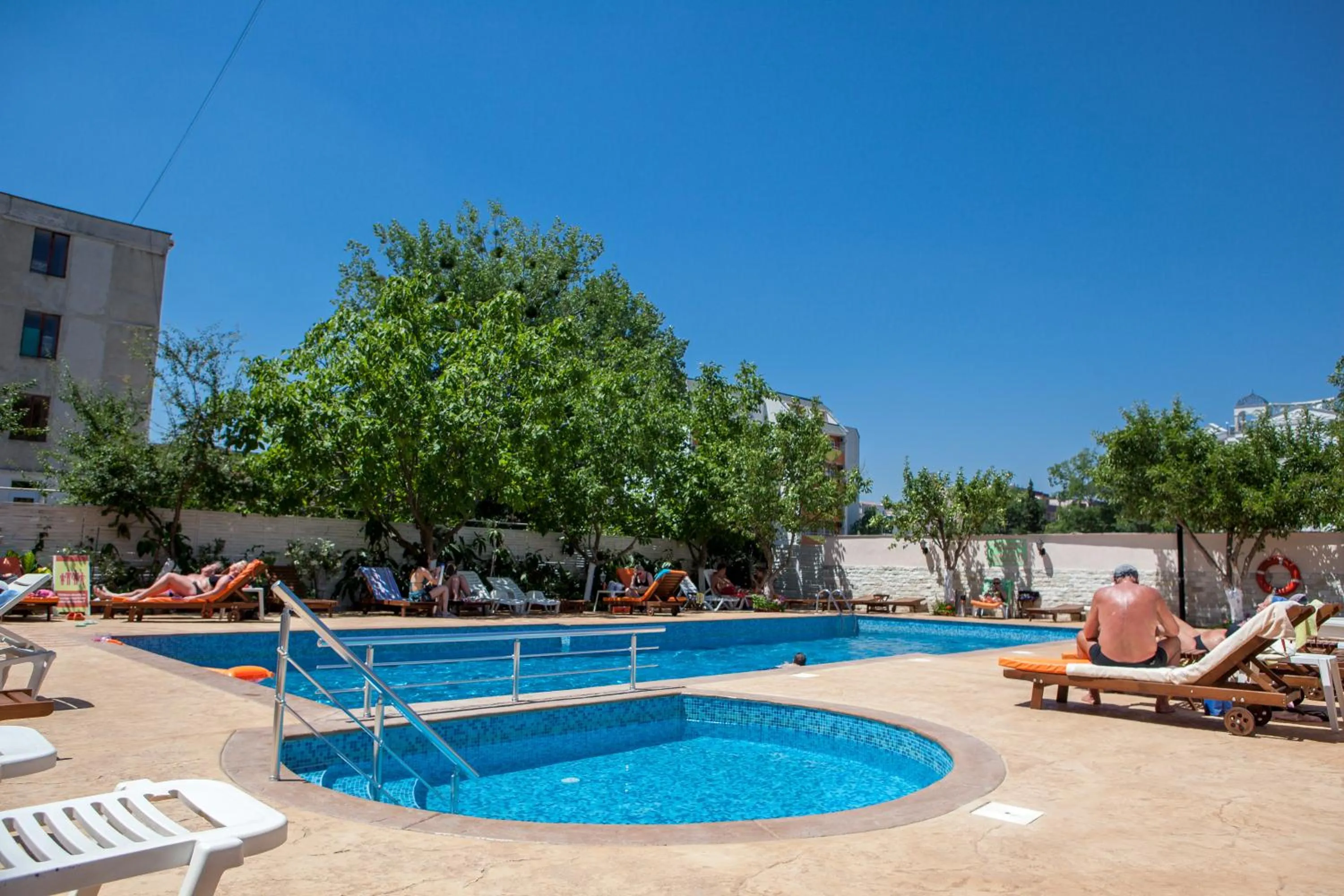 Pool view in Hotel Central