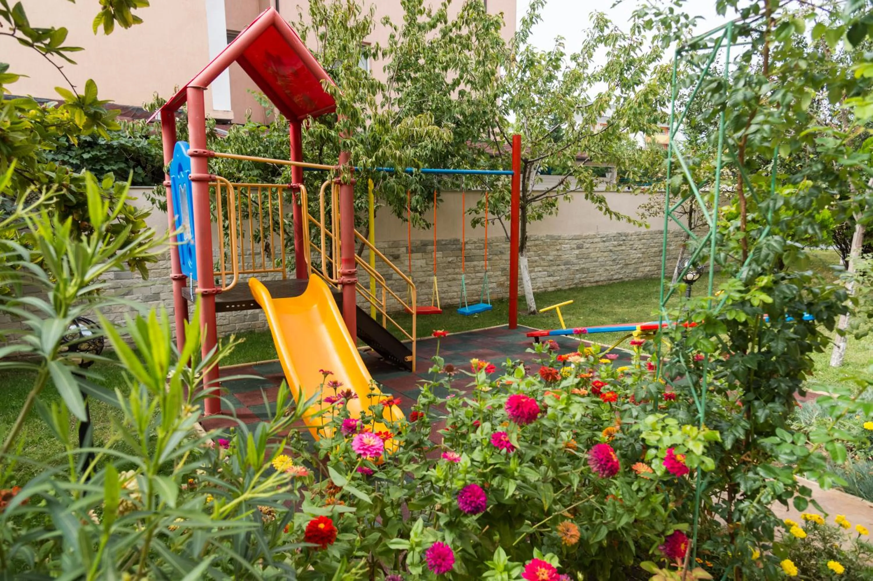 Property building in Hotel Central