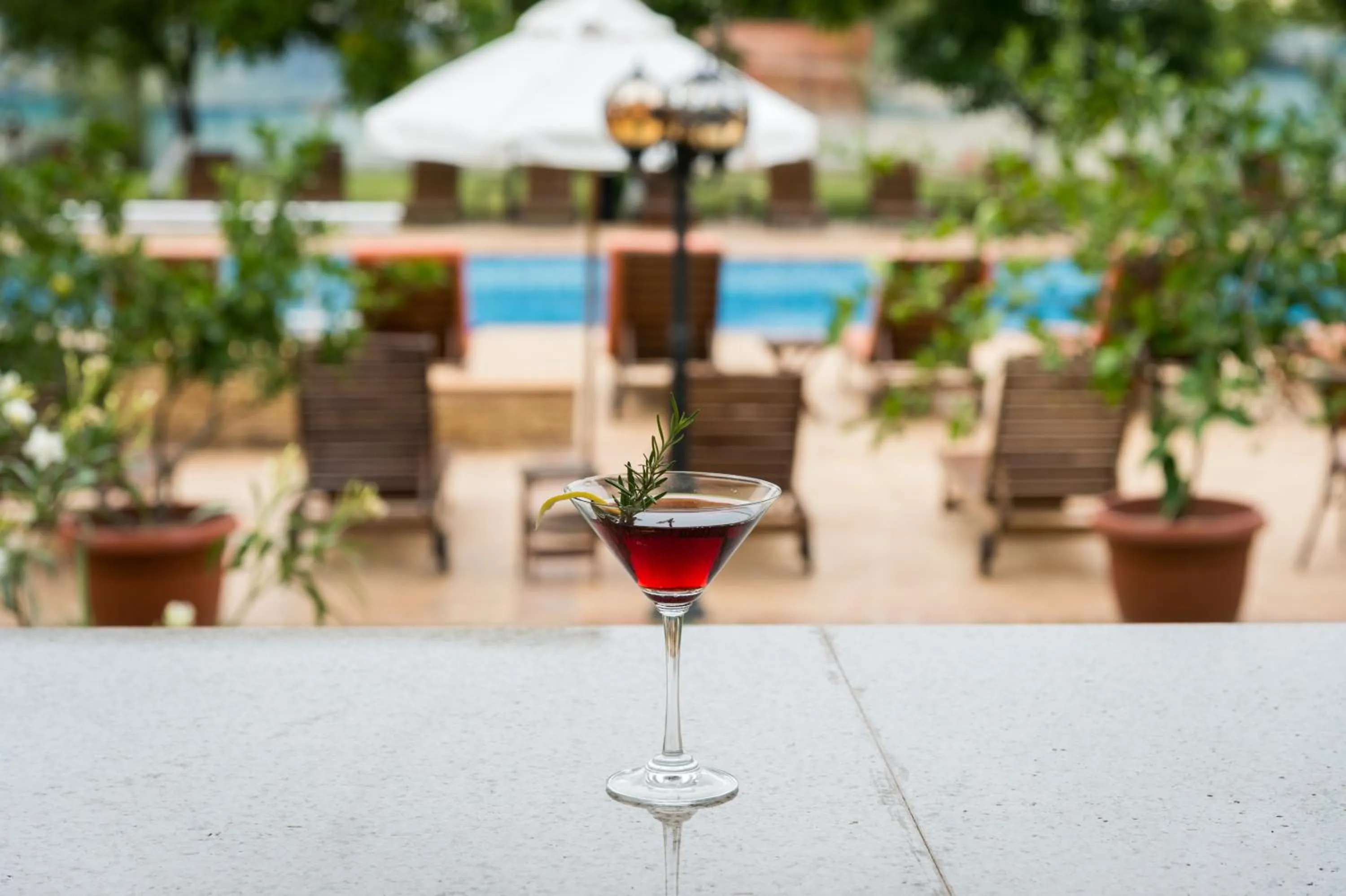 Restaurant/places to eat in Hotel Central