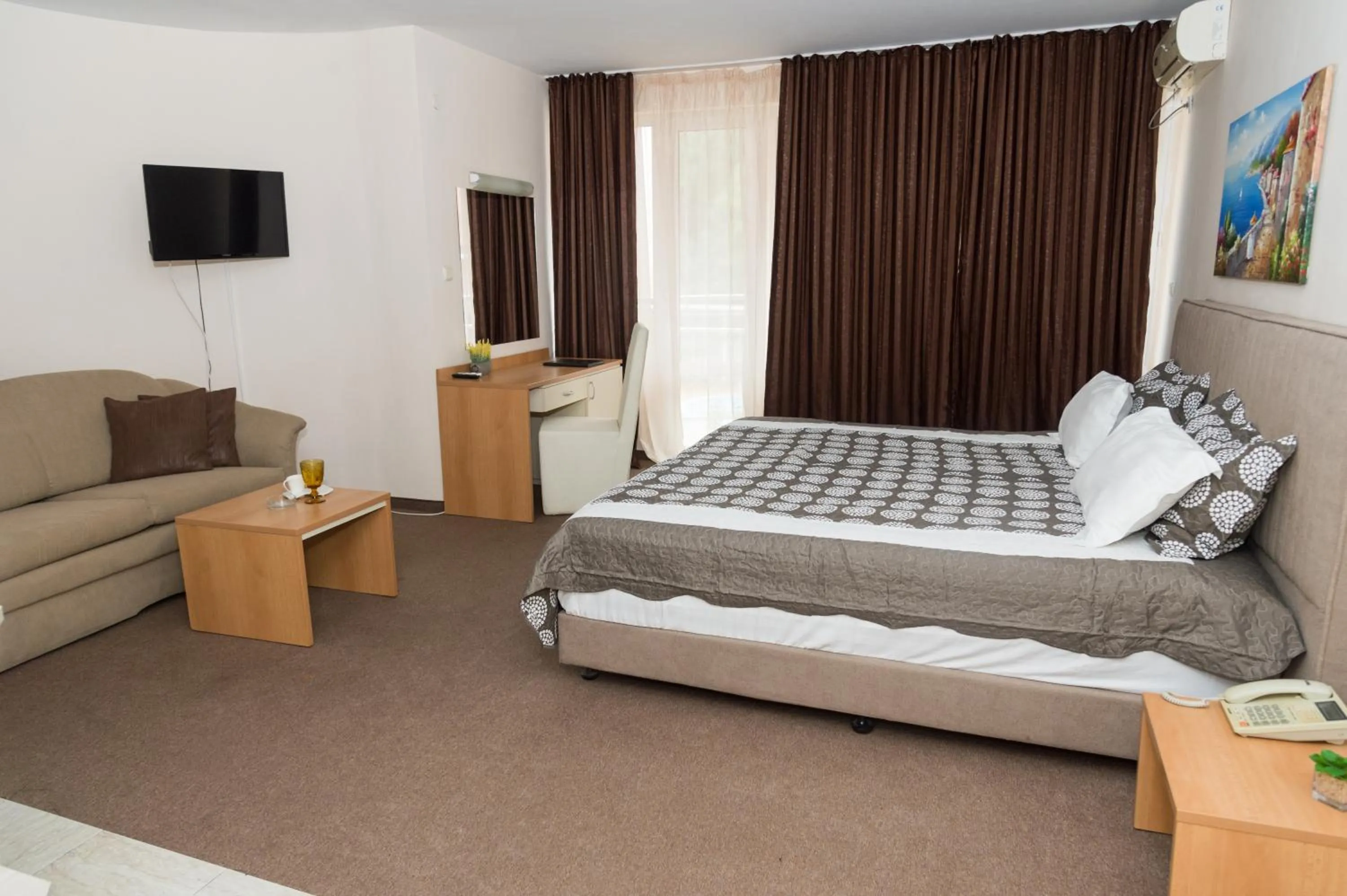 Photo of the whole room in Hotel Central