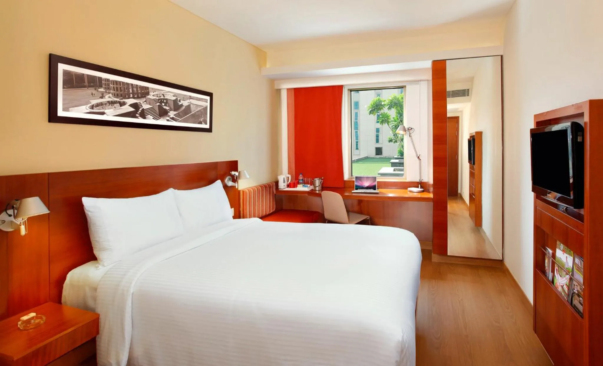 TV and multimedia, Bed in Ibis Chennai OMR - An Accor Brand