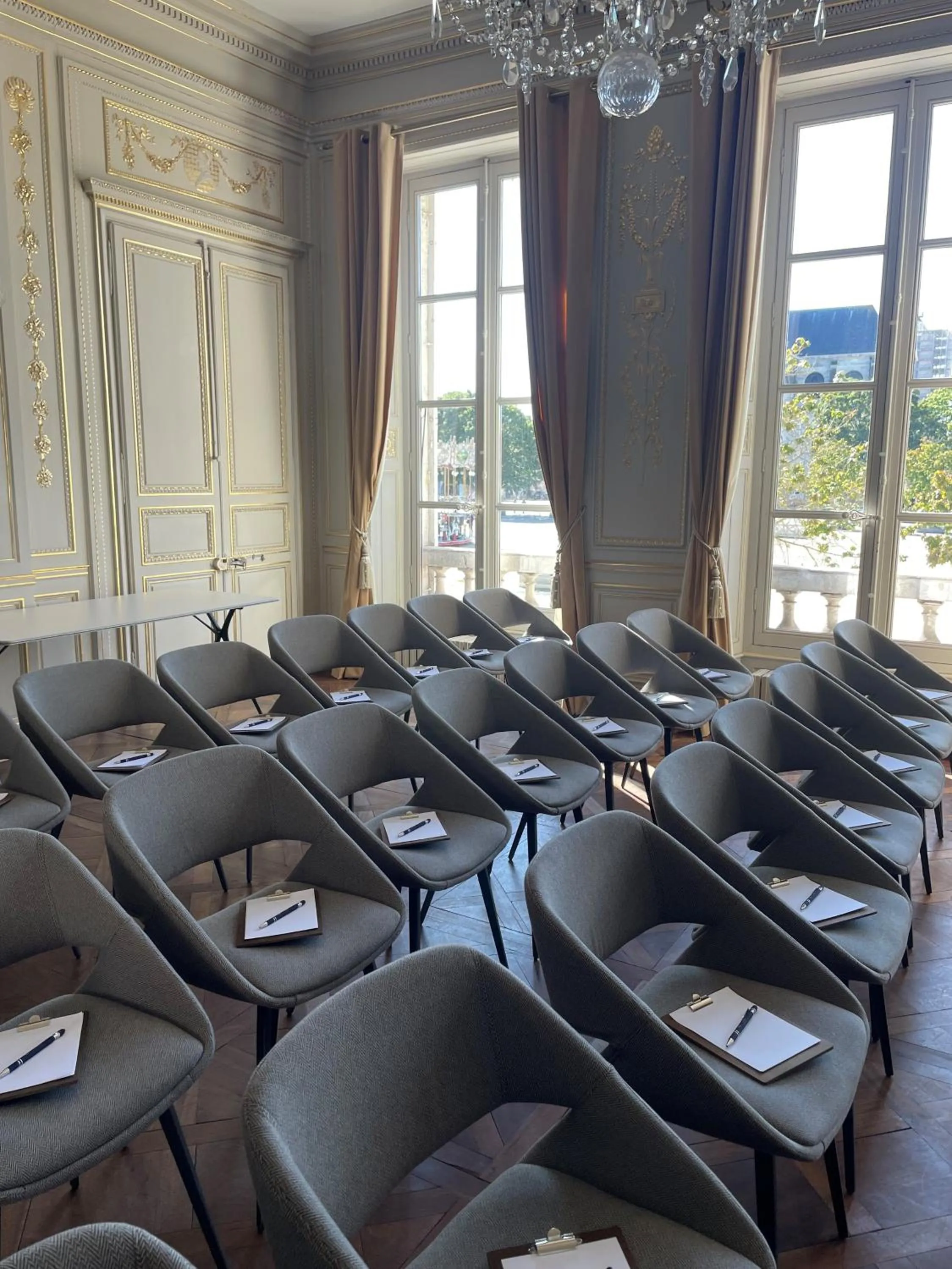 Banquet/Function facilities in Maison des Ambassadeurs
