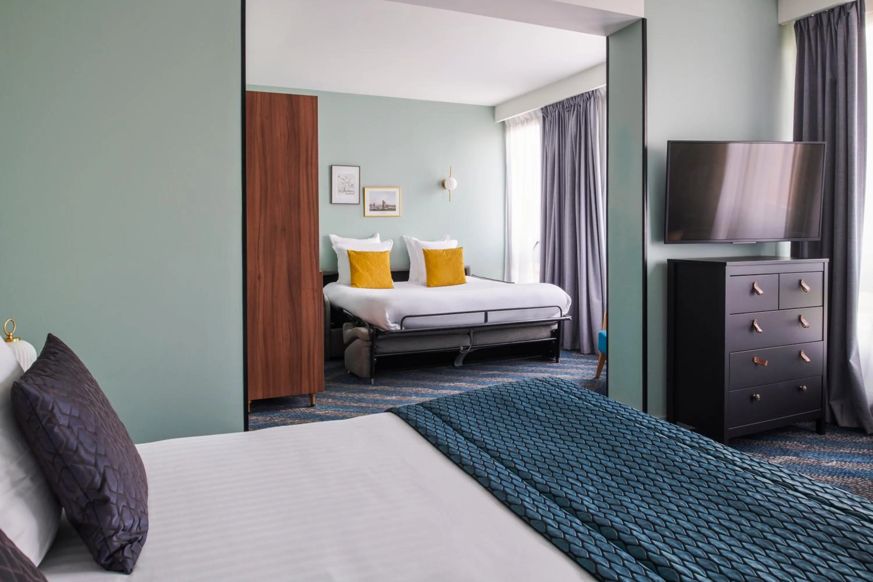 Bedroom, Bed in Maison des Ambassadeurs