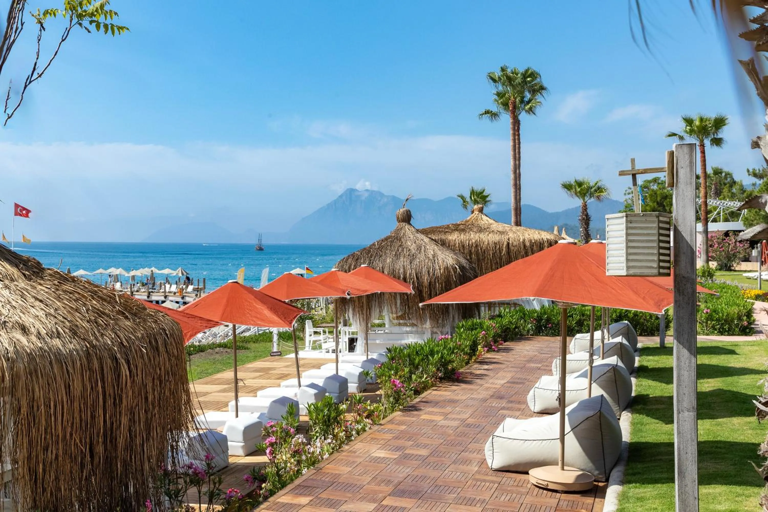 Beach in Martı Myra - Ultra All Inclusive