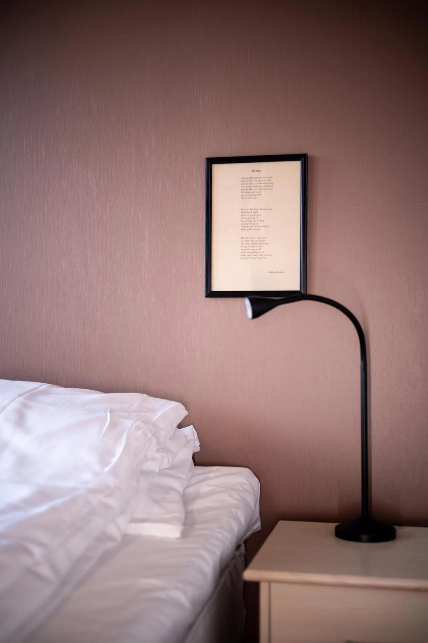 Bedroom, Bed in Askvoll Fjordhotell