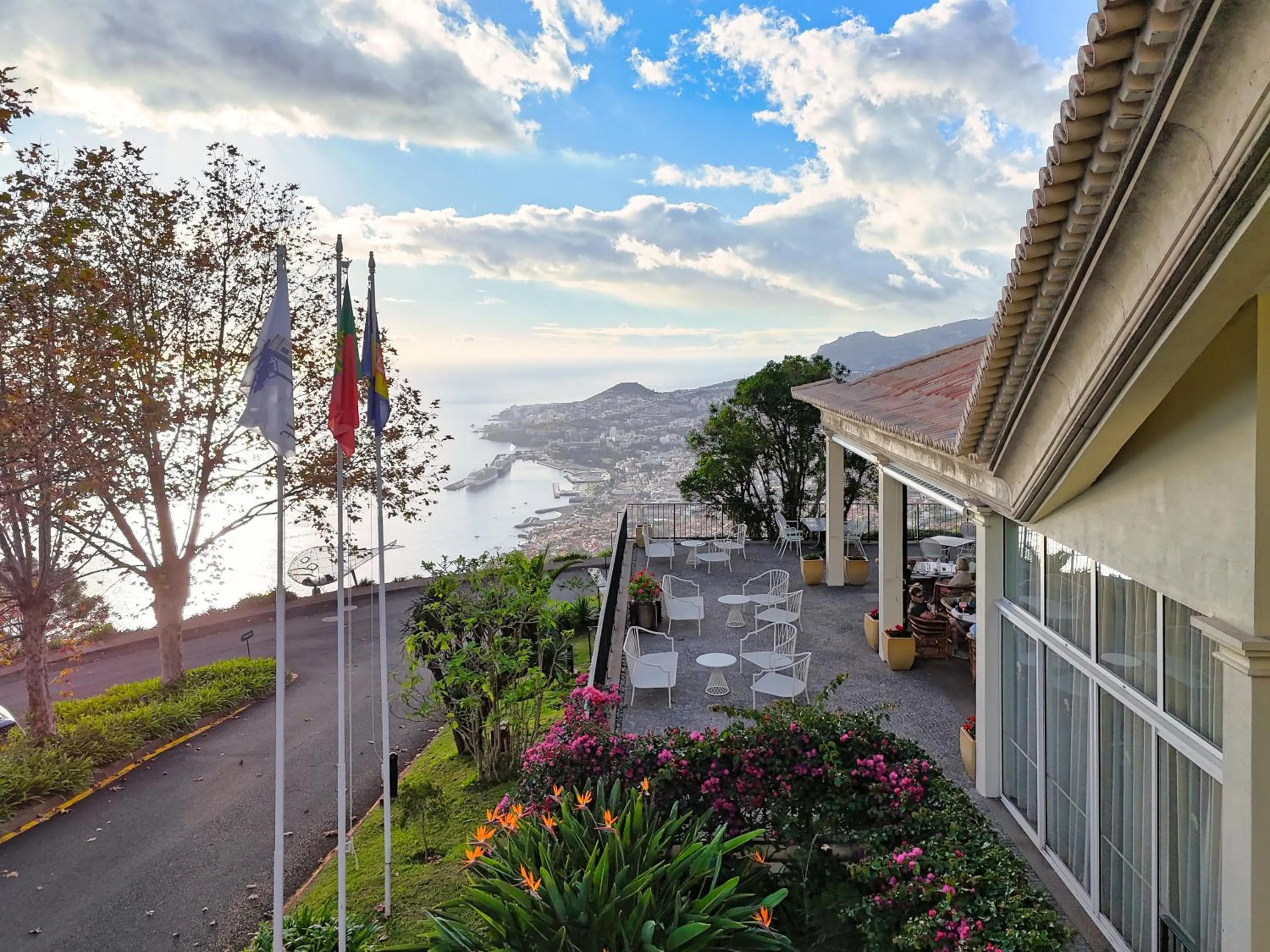 Restaurant/places to eat in Palheiro Village Resort