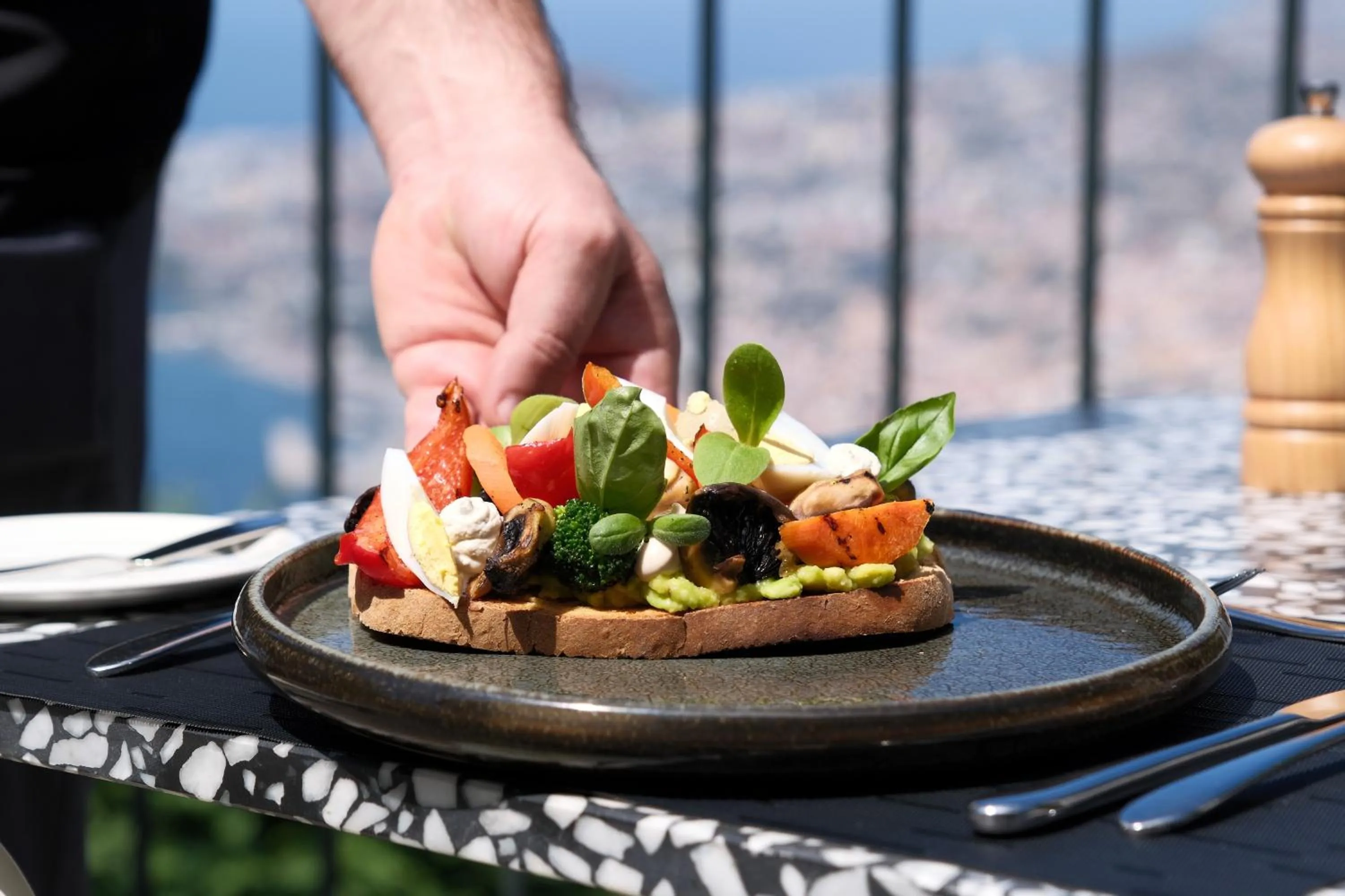 Restaurant/places to eat in Palheiro Village Resort