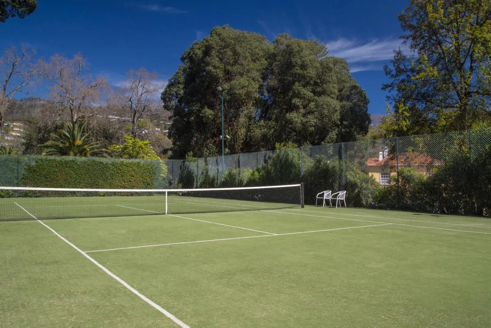 Tennis court in Palheiro Village Resort