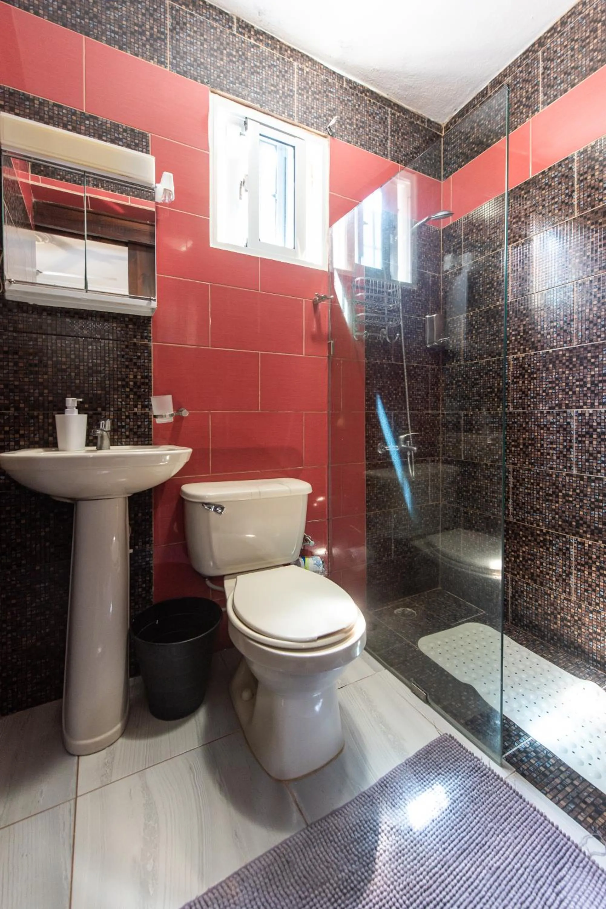 Bathroom in Hotel Casa Jum