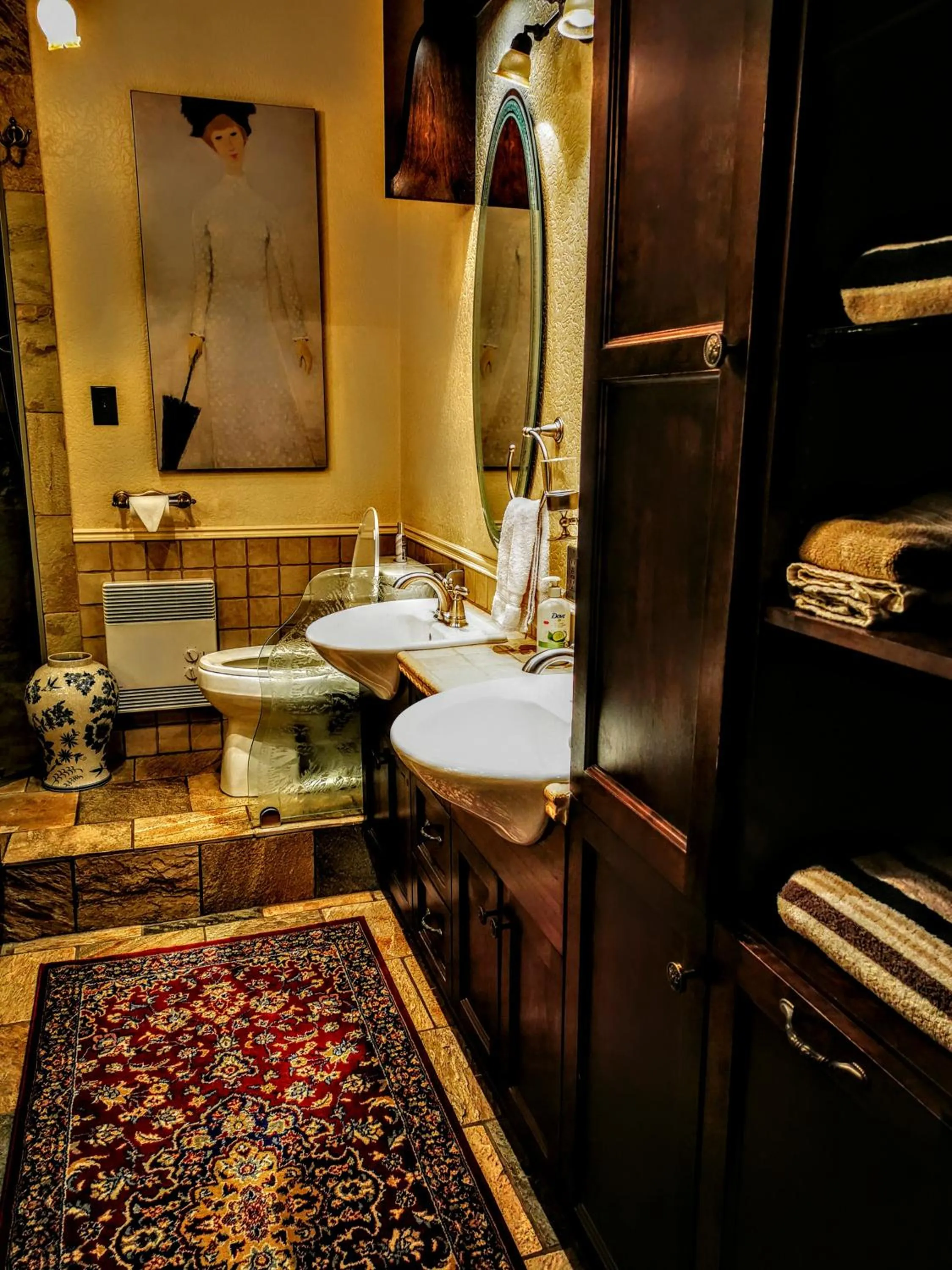 Bathroom in Auberge J.A Moisan