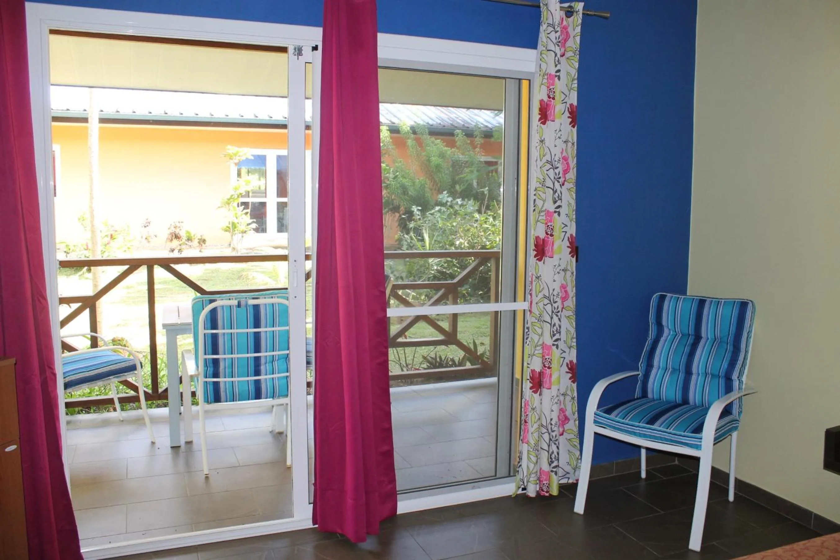 Patio in Hotel L'ebene Verte