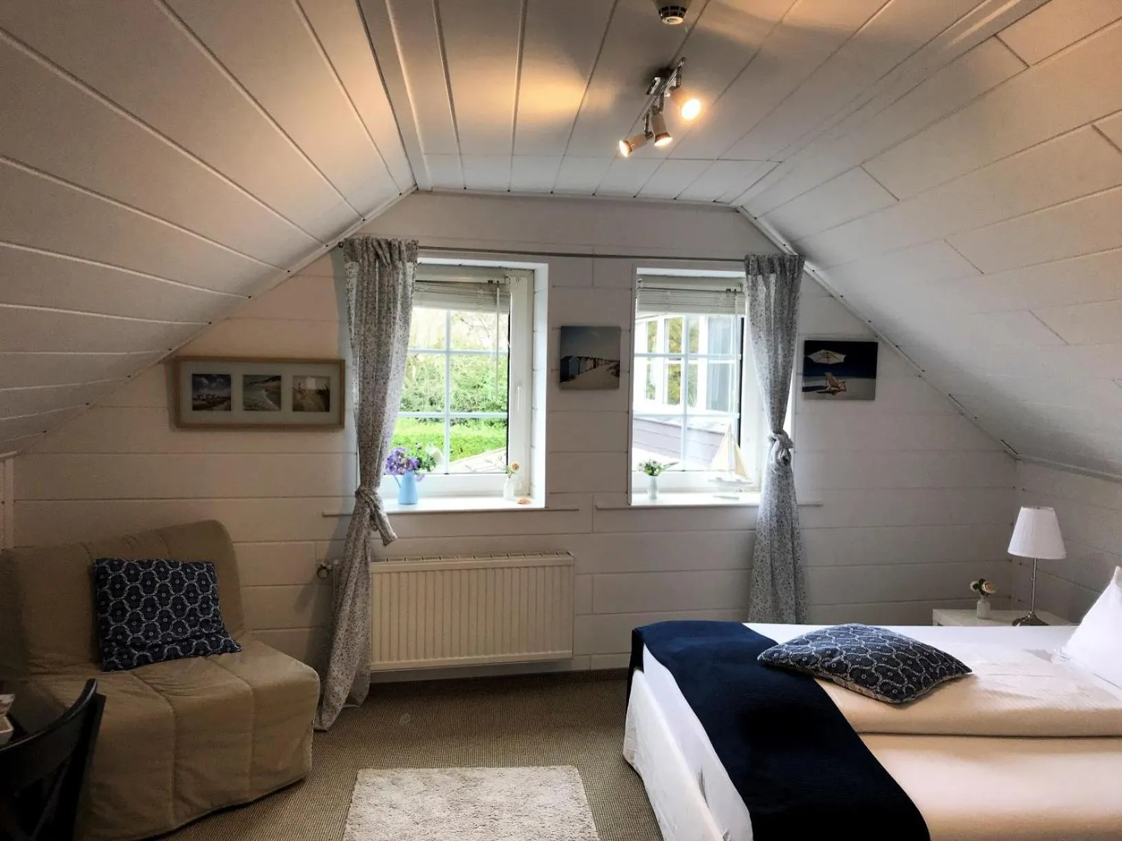 Photo of the whole room, Bed in Hotel Gut Moschenhof