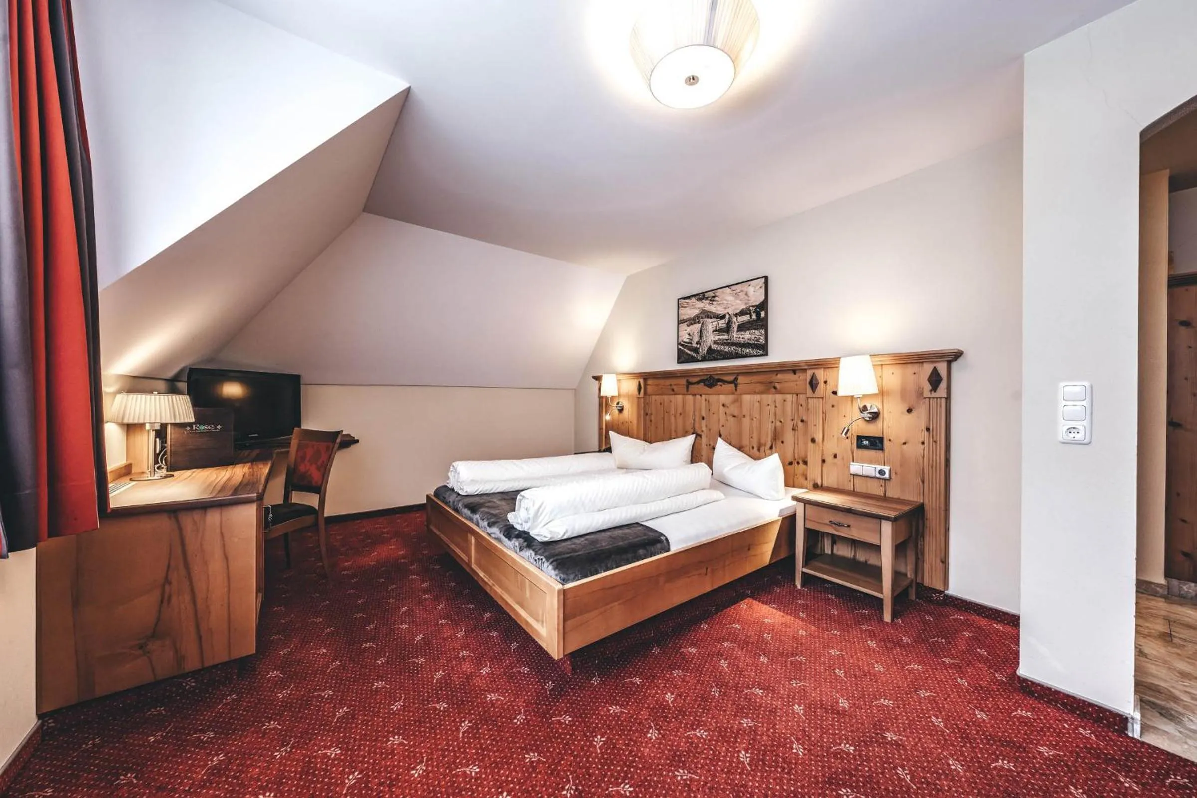 Bedroom, Bed in Hotel Rose