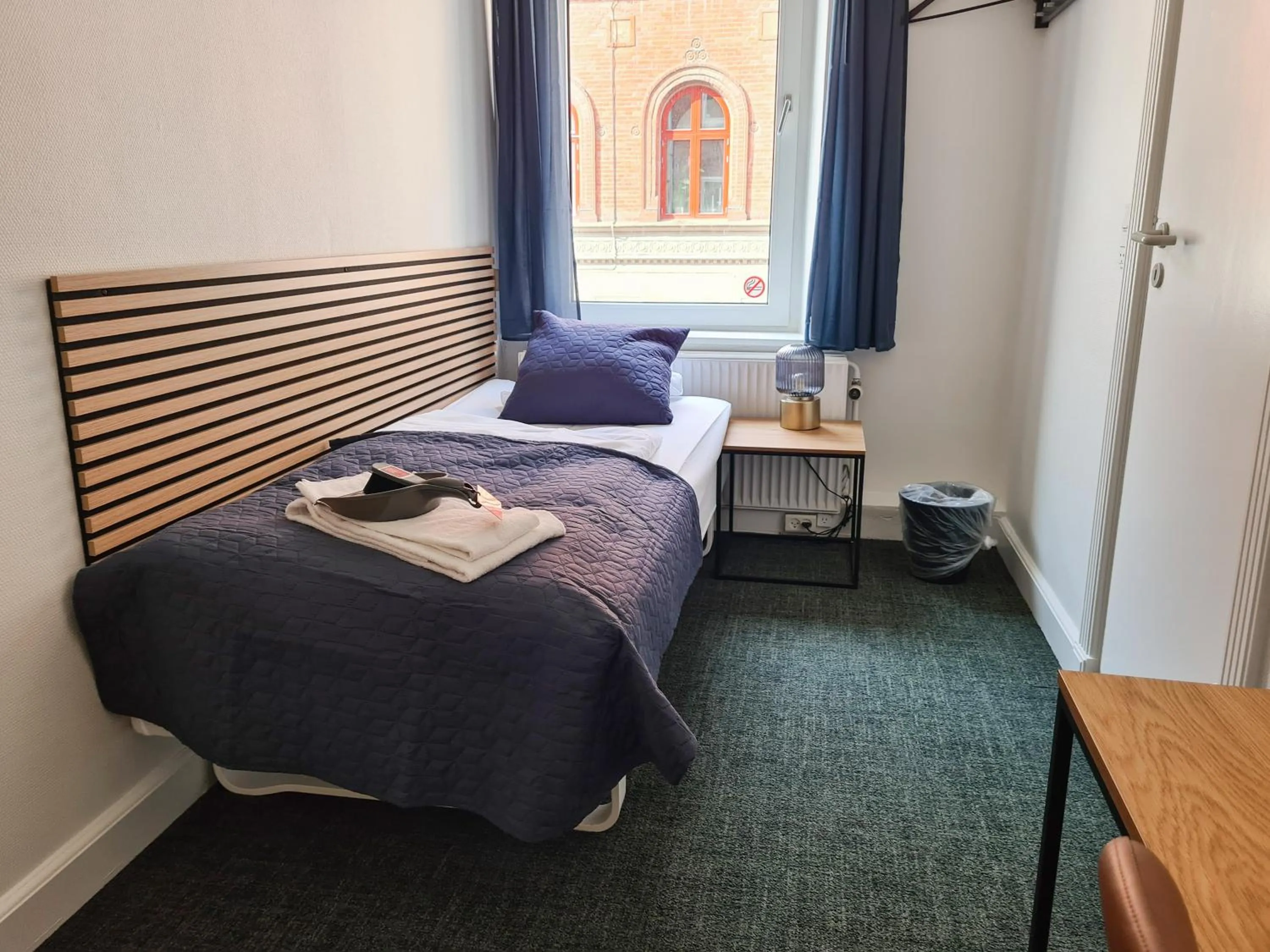 Bed in Milling Hotel Mini 11