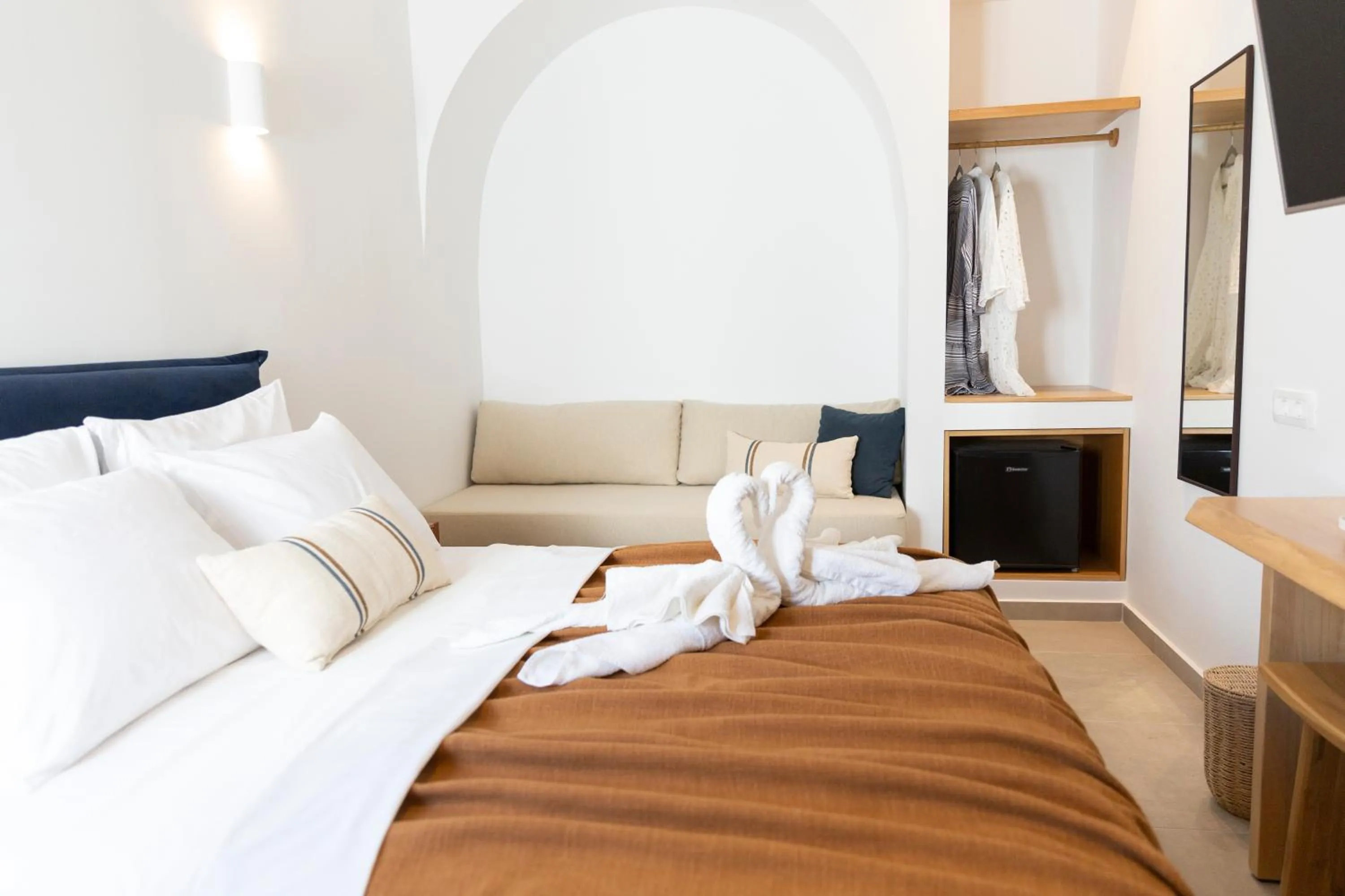 Seating area, Bed in Asimina Hotel