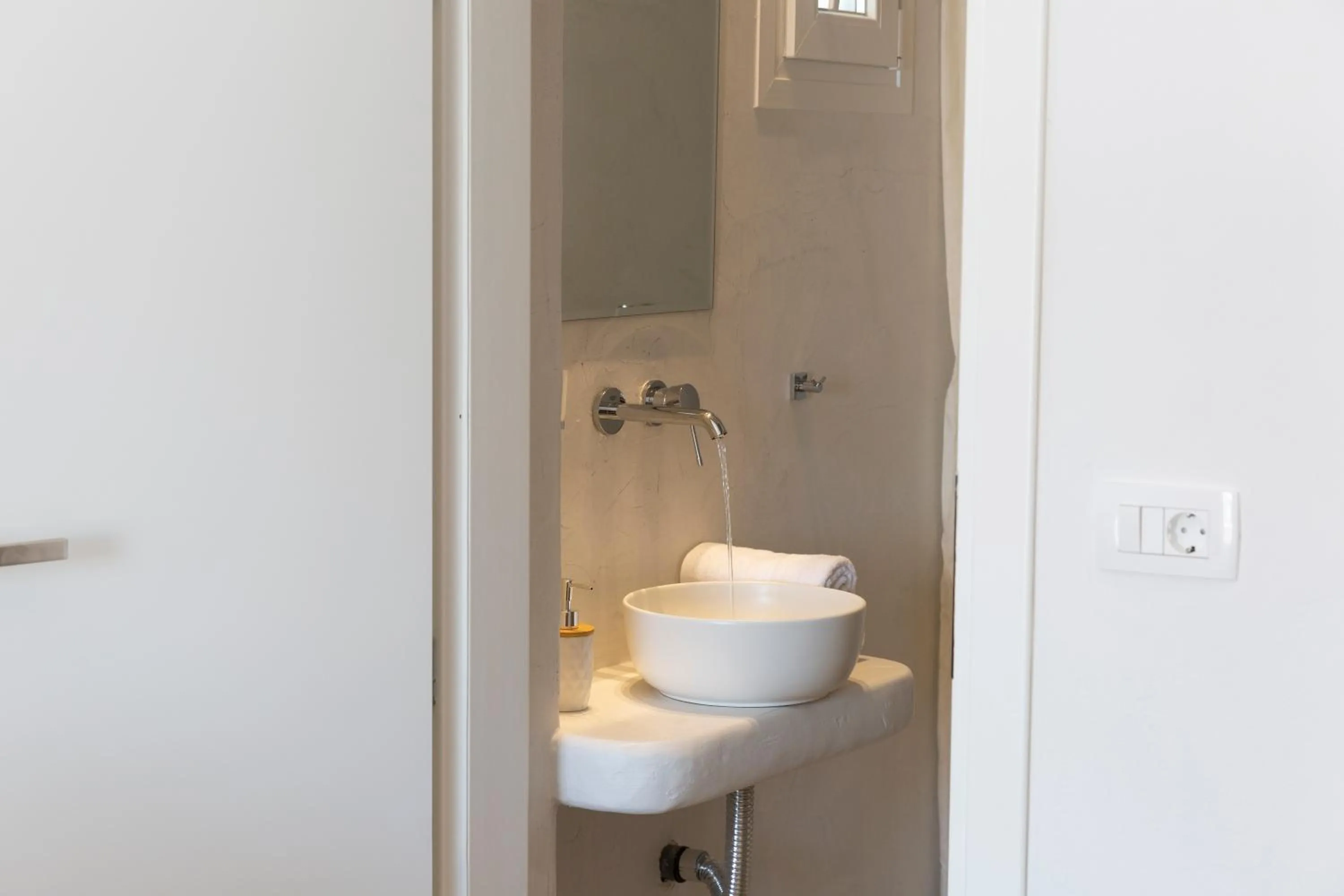 Toilet in Asimina Hotel