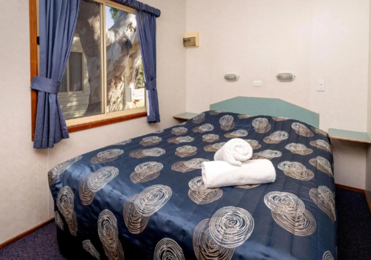 Bedroom, Bed in Echo Holiday Parks - Normanville