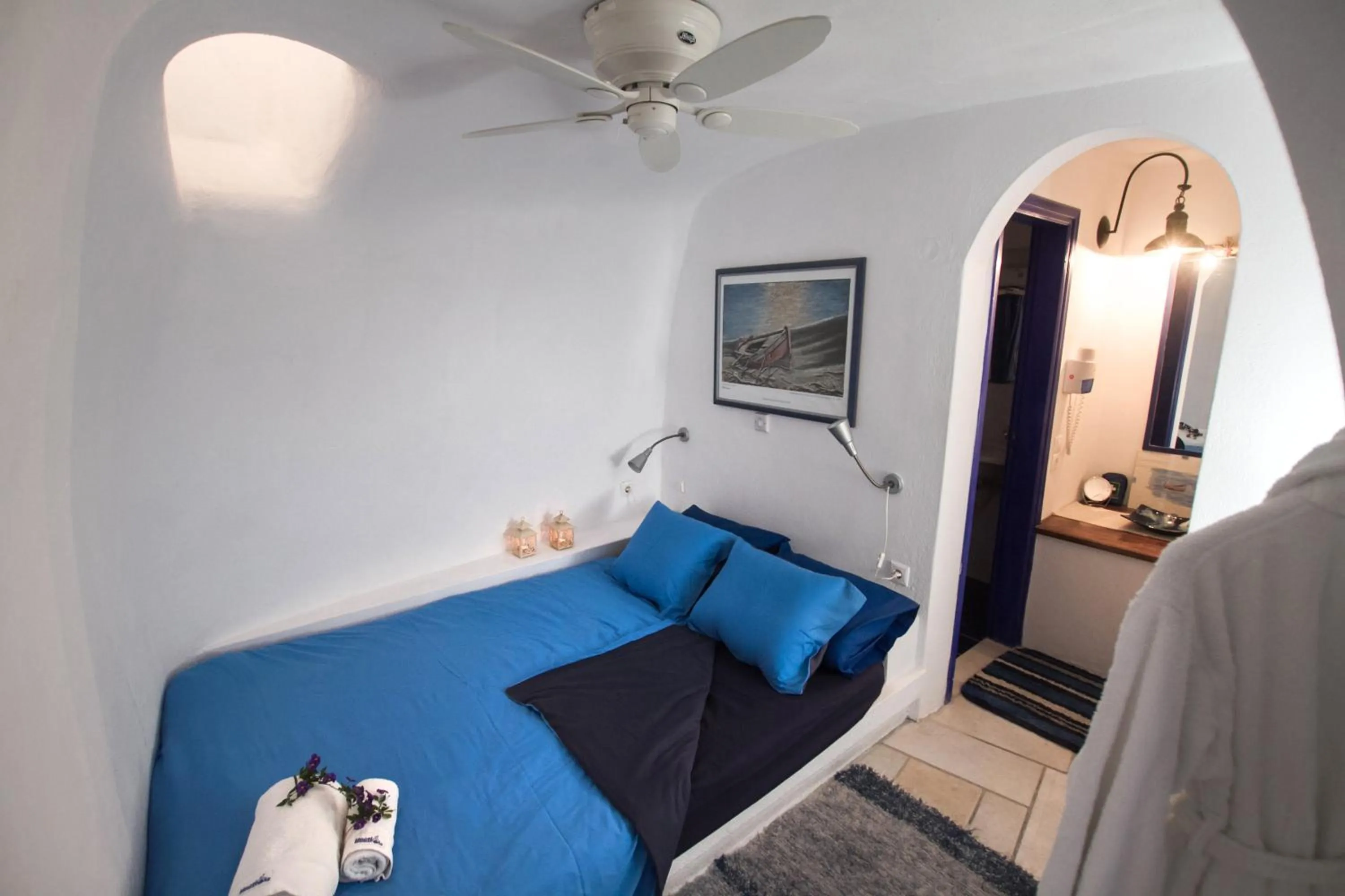 Bedroom, Bed in Ifestio Villas Oia